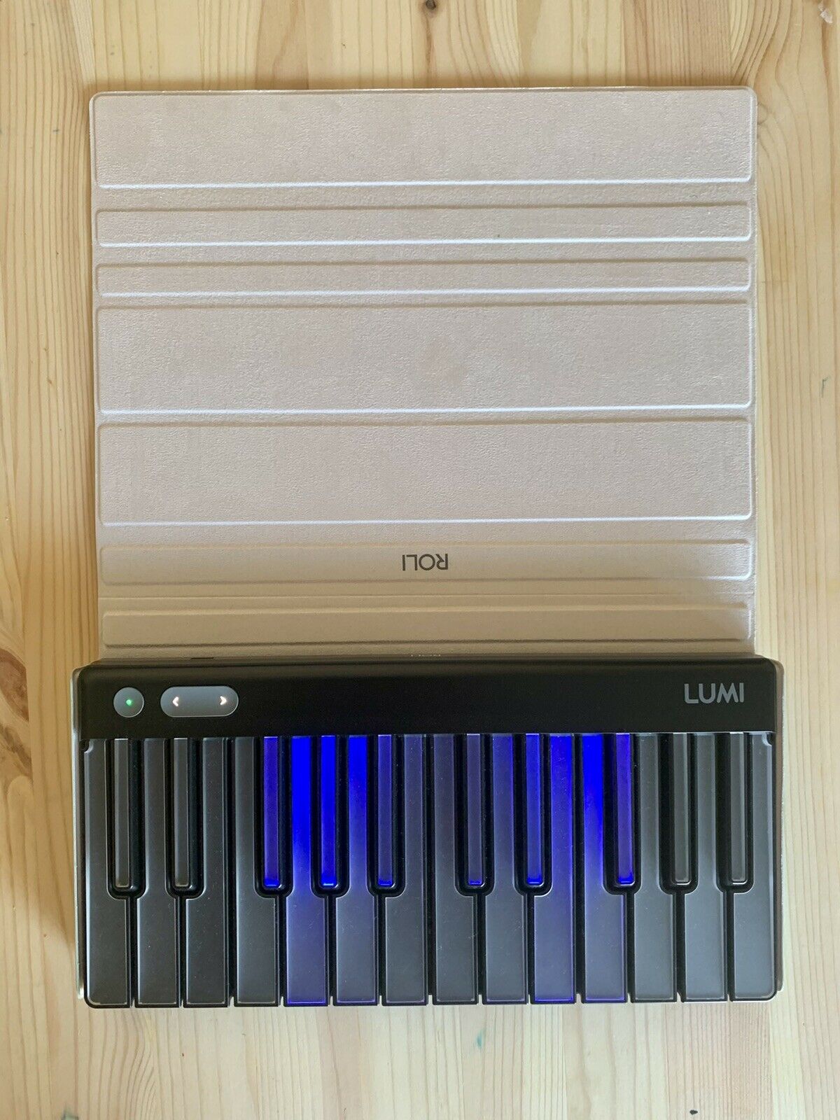 Roli Lumi Keys Illuminated Keyboard with Auqua Snapcase - Fresh Stock Dated December 2025