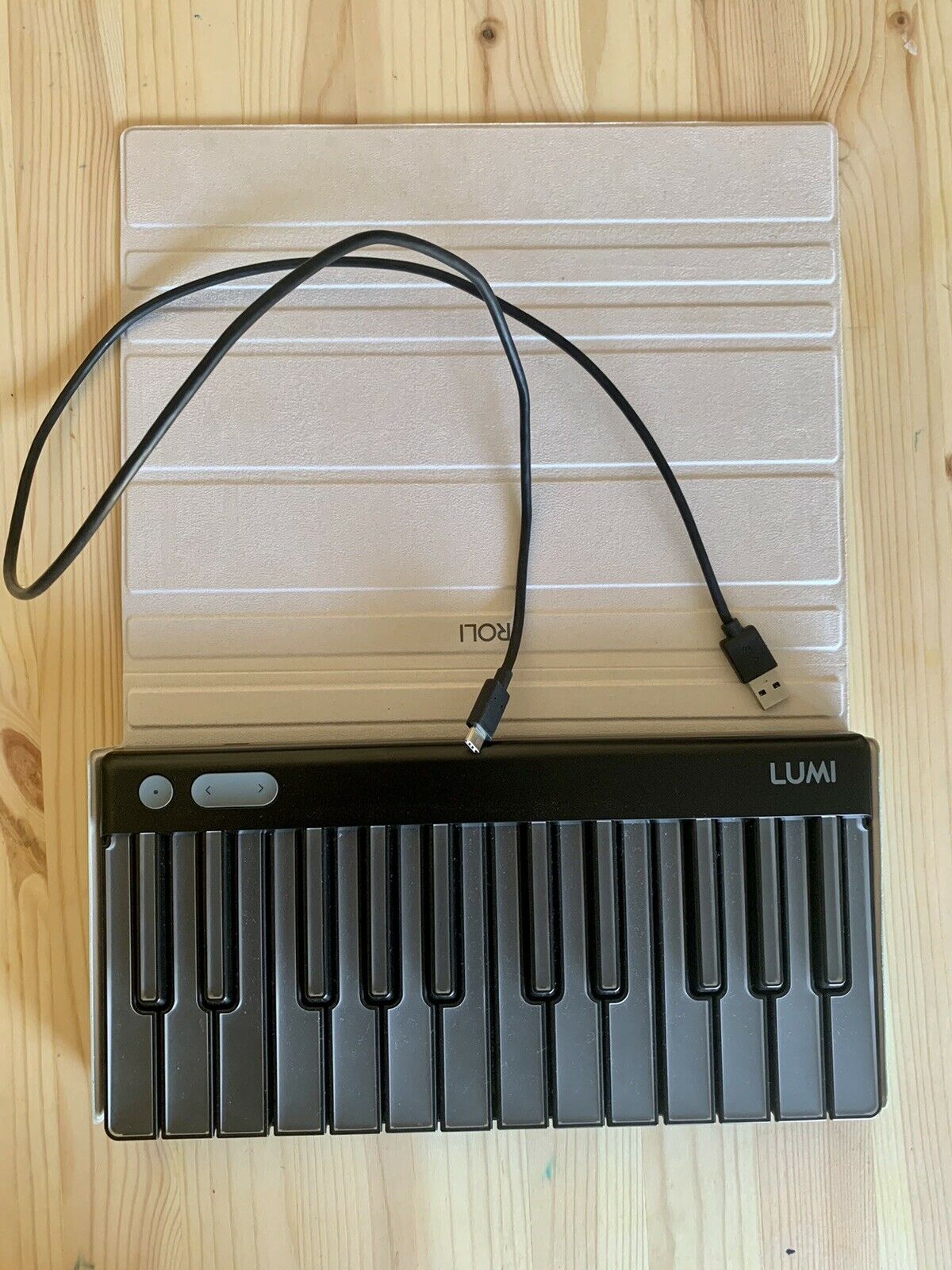 Roli Lumi Keys Illuminated Keyboard with Auqua Snapcase - Fresh Stock Dated December 2025