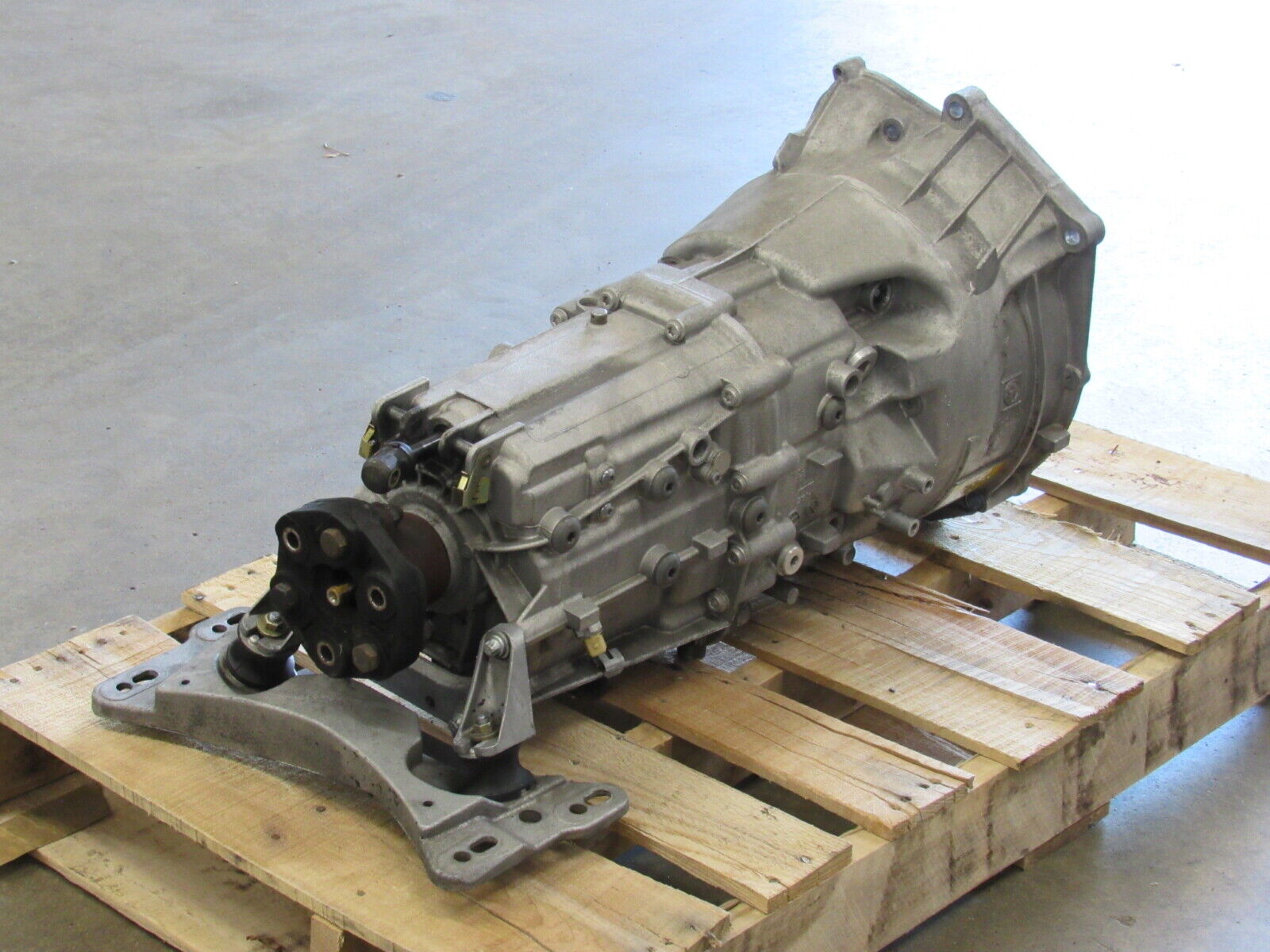 03-06 BMW 330i / 04-05 525i 530i RWD Manual Transmission 6-Speed MT E46 179k 083 - Fresh Stock Dated December 2025