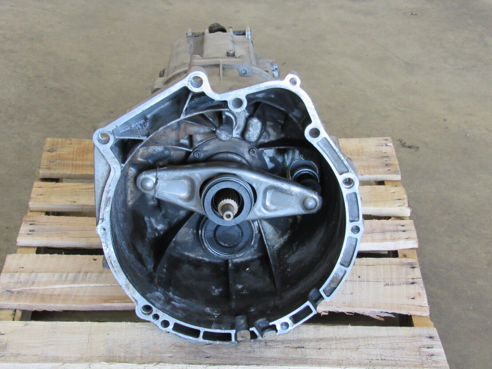 03-06 BMW 330i / 04-05 525i 530i RWD Manual Transmission 6-Speed MT E46 179k 083 - Fresh Stock Dated December 2025