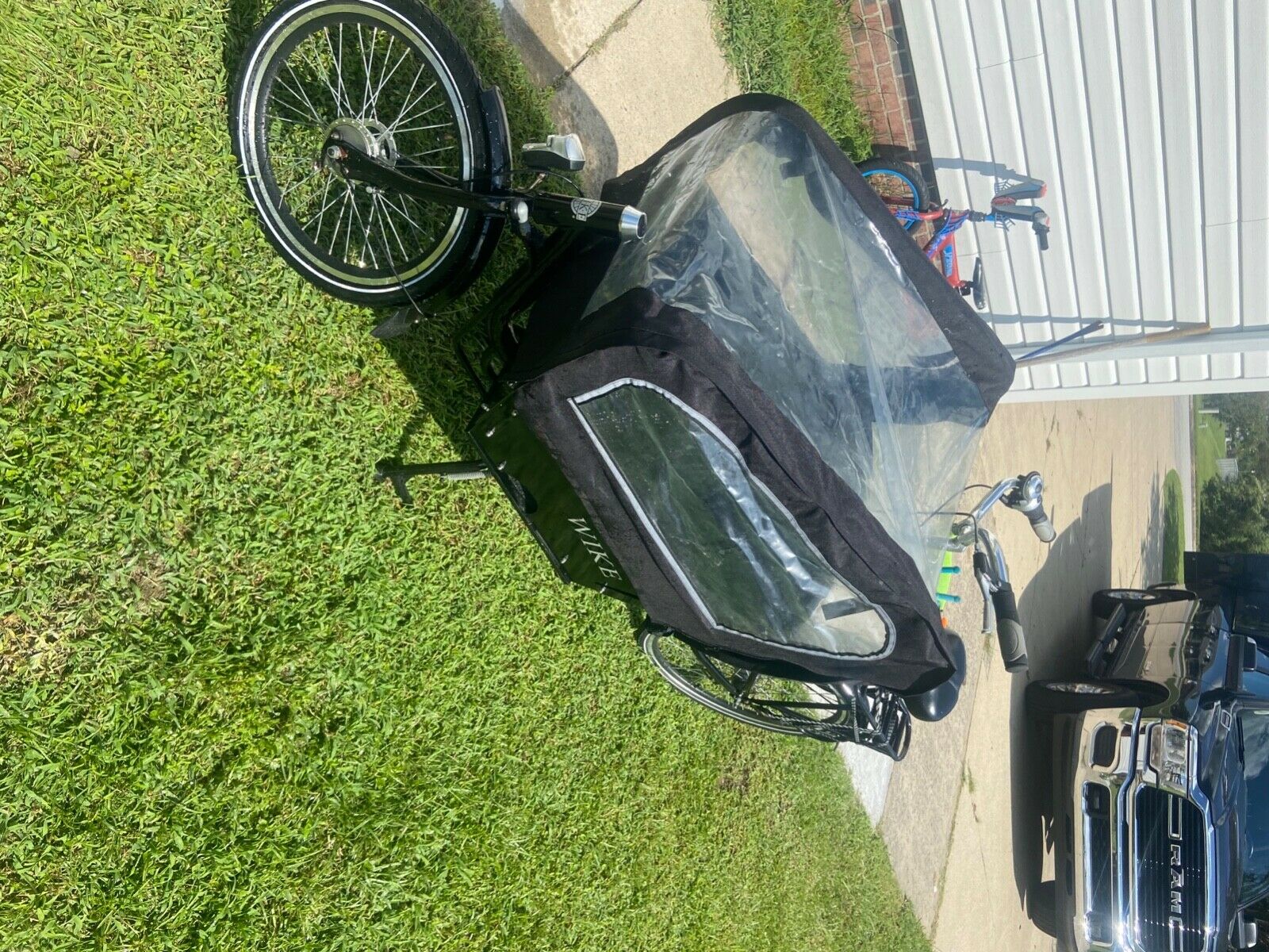 Wike family cargo bike with canopy - Fresh Stock Dated December 2025