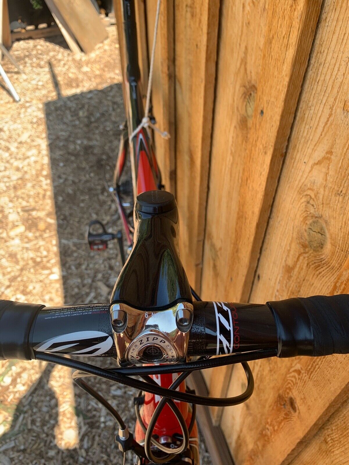 Look 586 Excellent Condition. Full Carbon, Zipp Carbon Wheels. - Fresh Stock Dated January 2026