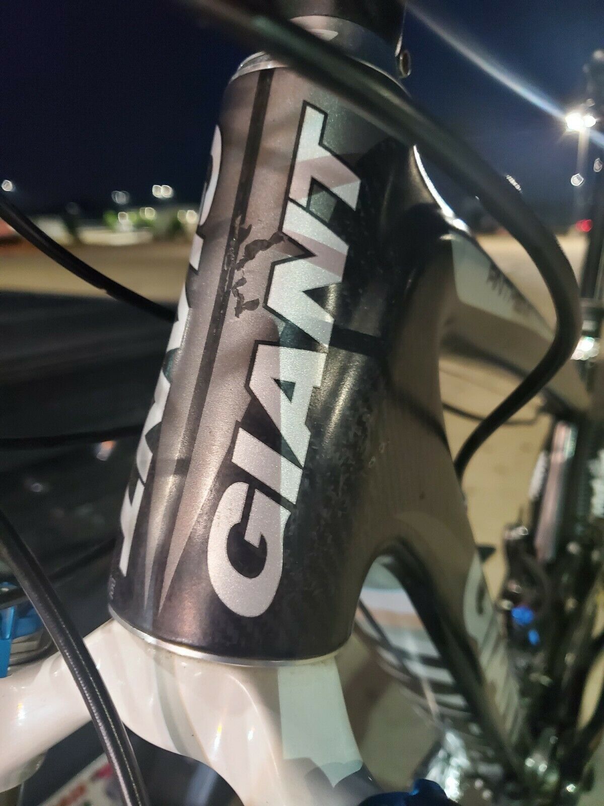 Giant Anthem X Advanced SL  2011 carbon Fox full suspension Medium frame - Fresh Stock Dated December 2025