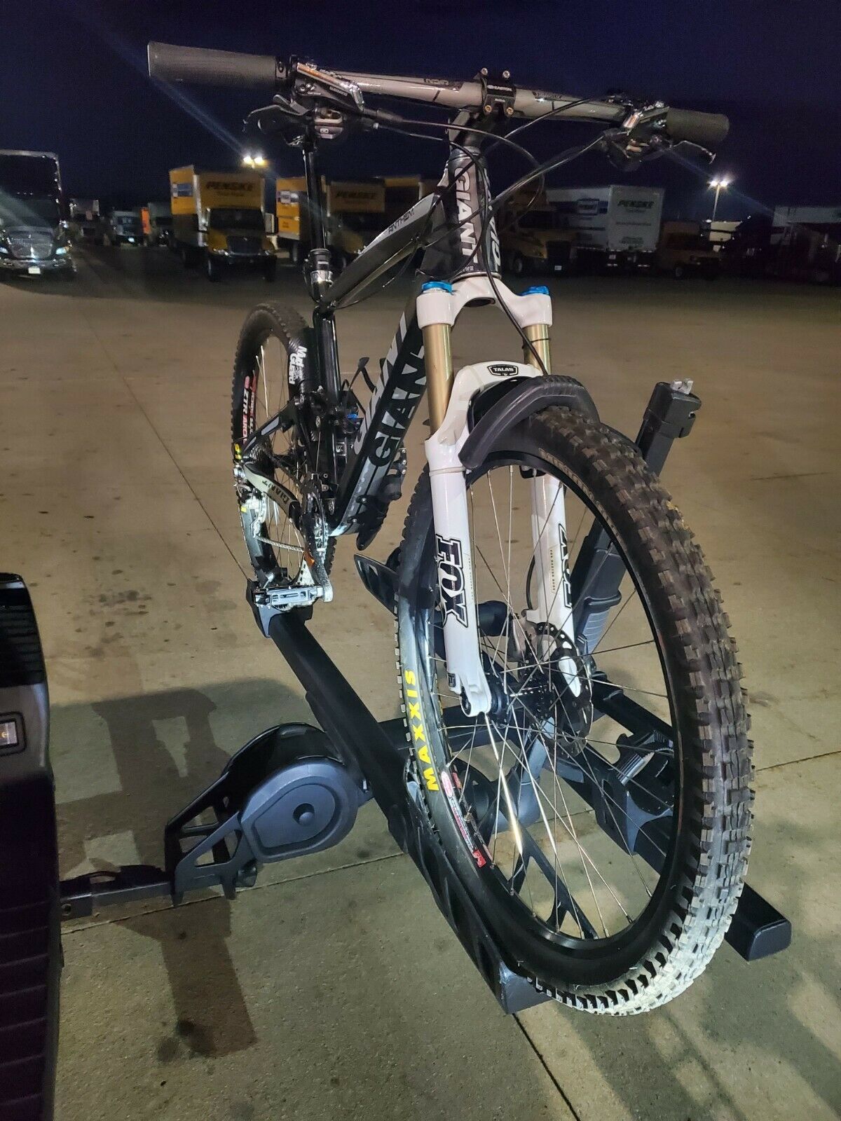 Giant Anthem X Advanced SL  2011 carbon Fox full suspension Medium frame - Fresh Stock Dated December 2025