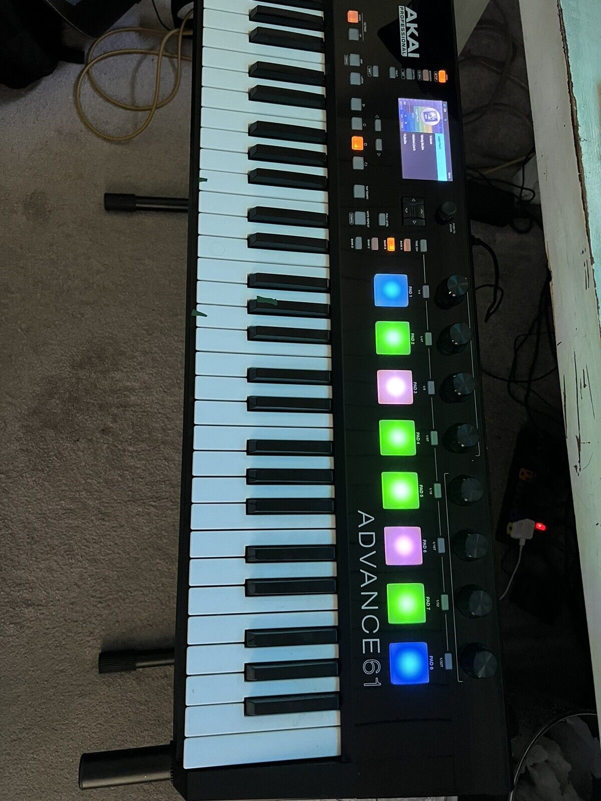 Akai Advance 61 MIDI Keyboard Synthesizer Piano Great Condition - Fresh Stock Dated December 2025