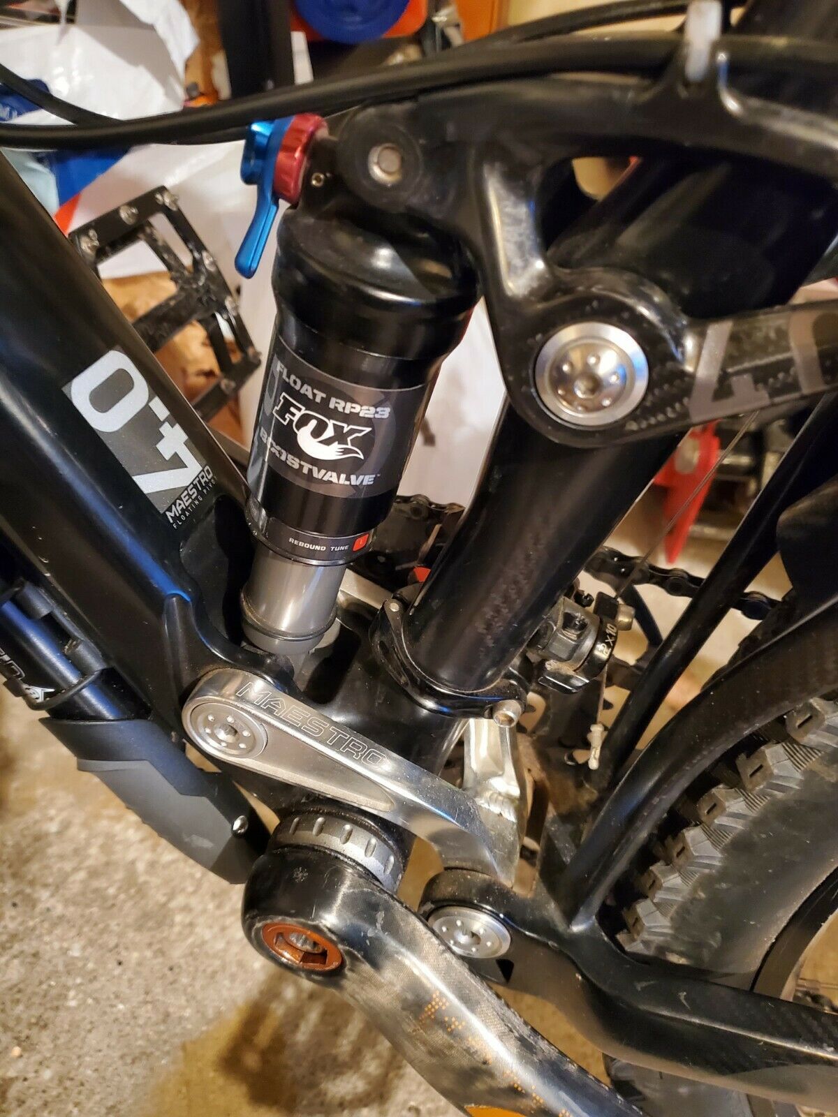 Giant Anthem X Advanced SL  2011 carbon Fox full suspension Medium frame - Fresh Stock Dated December 2025