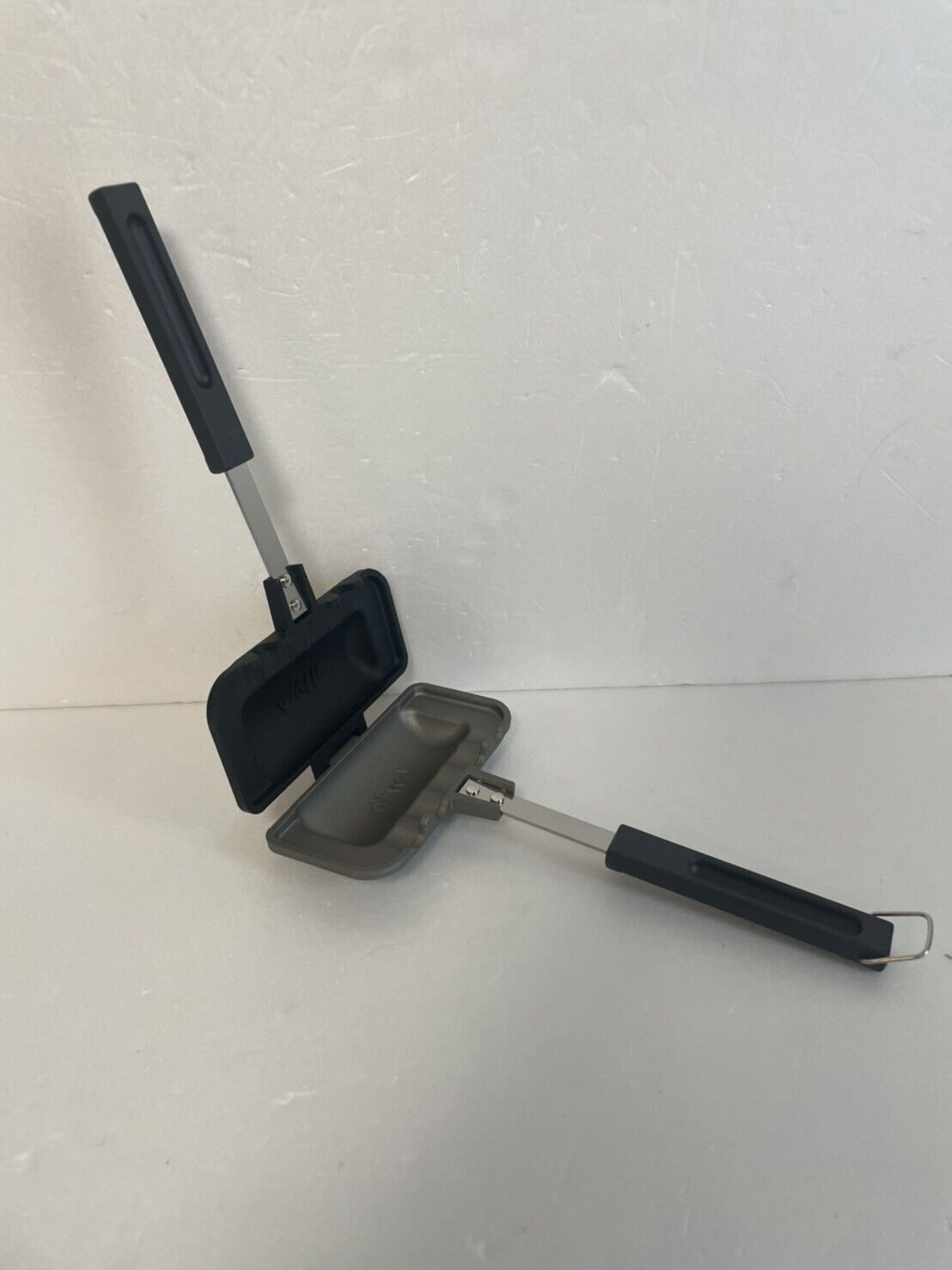 4W1H Hot Sand Solo Hot Sandwich Maker Tsubame Sanjo Kitchen Width 5.5 inch - Fresh Stock Dated February 2026