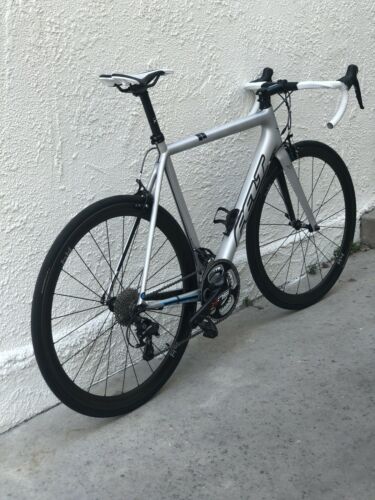 Felt F4 58cm , R4 REYNOLDS TUBELESS WHEEL SET. FAST RACER GEOMETRY. - Fresh Stock Dated December 2025