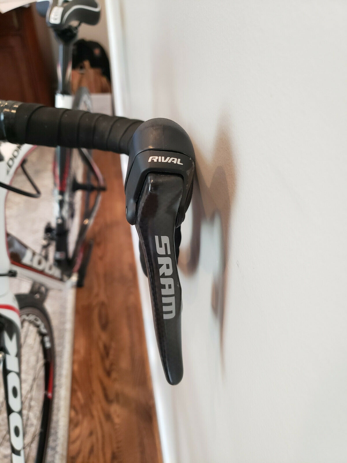 Look 566 Full Carbon Road Bike Medium M 55cm Sram Rival Fulcrum Wheelset White - Fresh Stock Dated December 2025