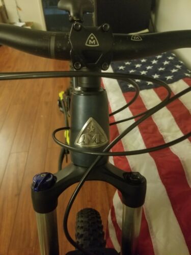 MARIN Rift Zone 2, Mountain Bike, 29er, Size M - Fresh Stock Dated December 2025