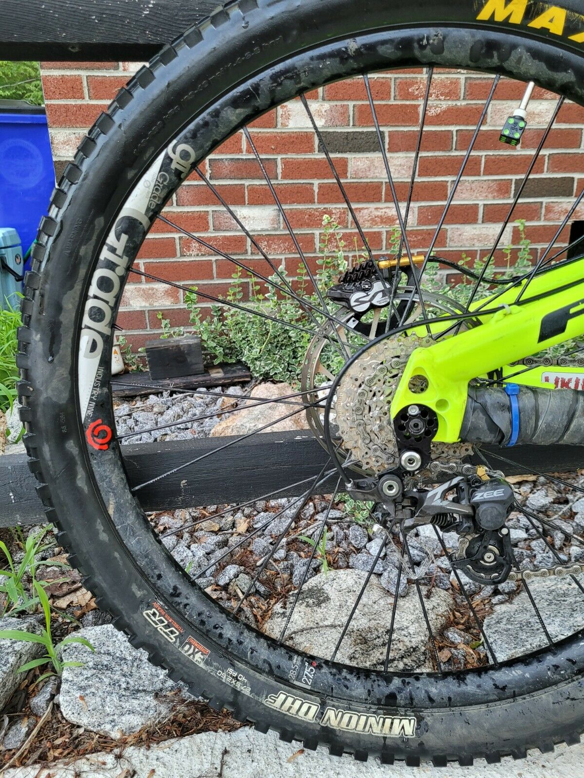 Foes Hydro Large - Fresh Stock Dated January 2026