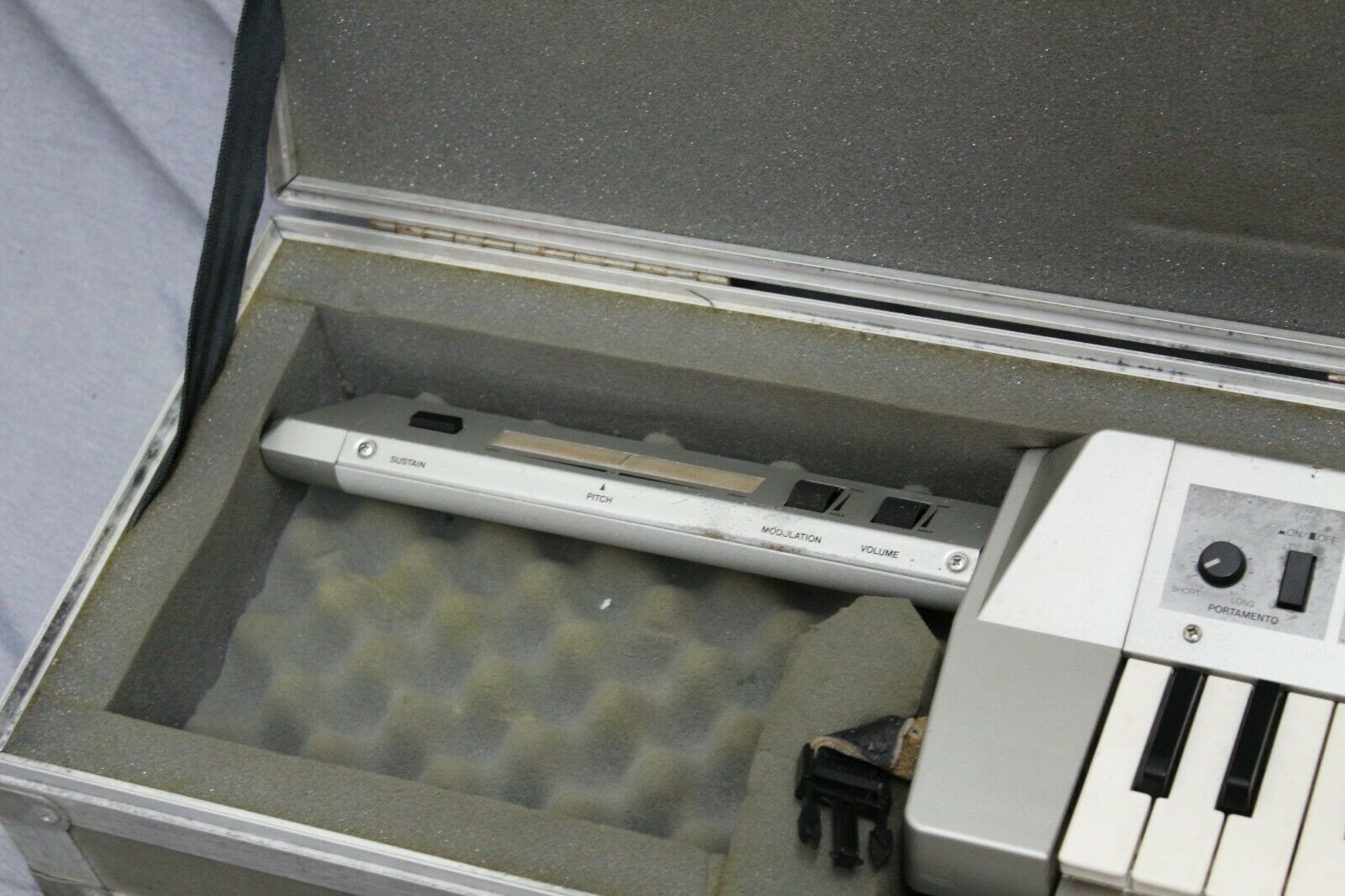 Yamaha KX 5 Keytar Midi Controller W/ Case AS IS FOR PARTS REPAIR - Fresh Stock Dated December 2025