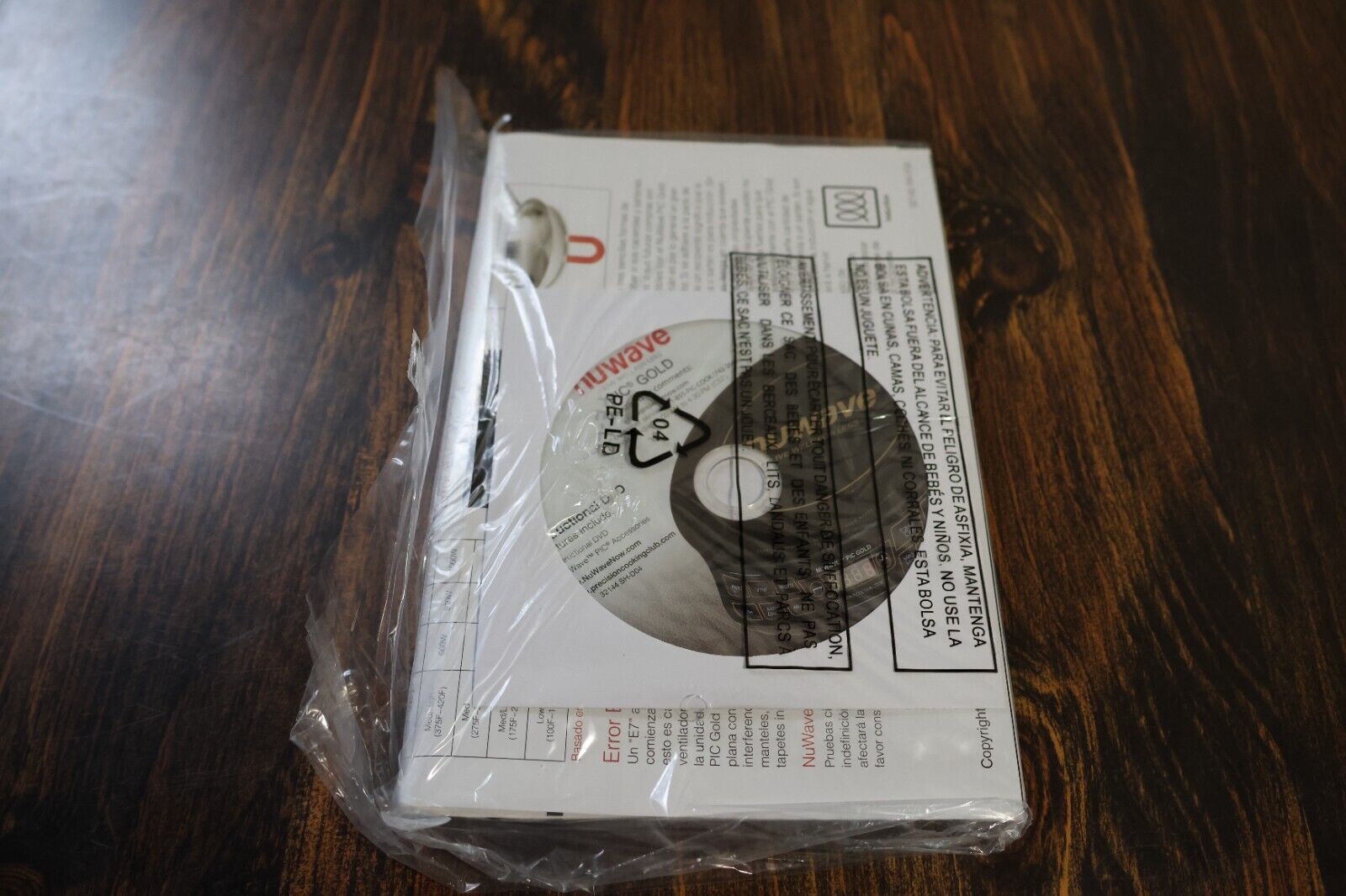 Nuwave Pic Gold 30211 BR with carrying case/storage bag - Fresh Stock Dated February 2026