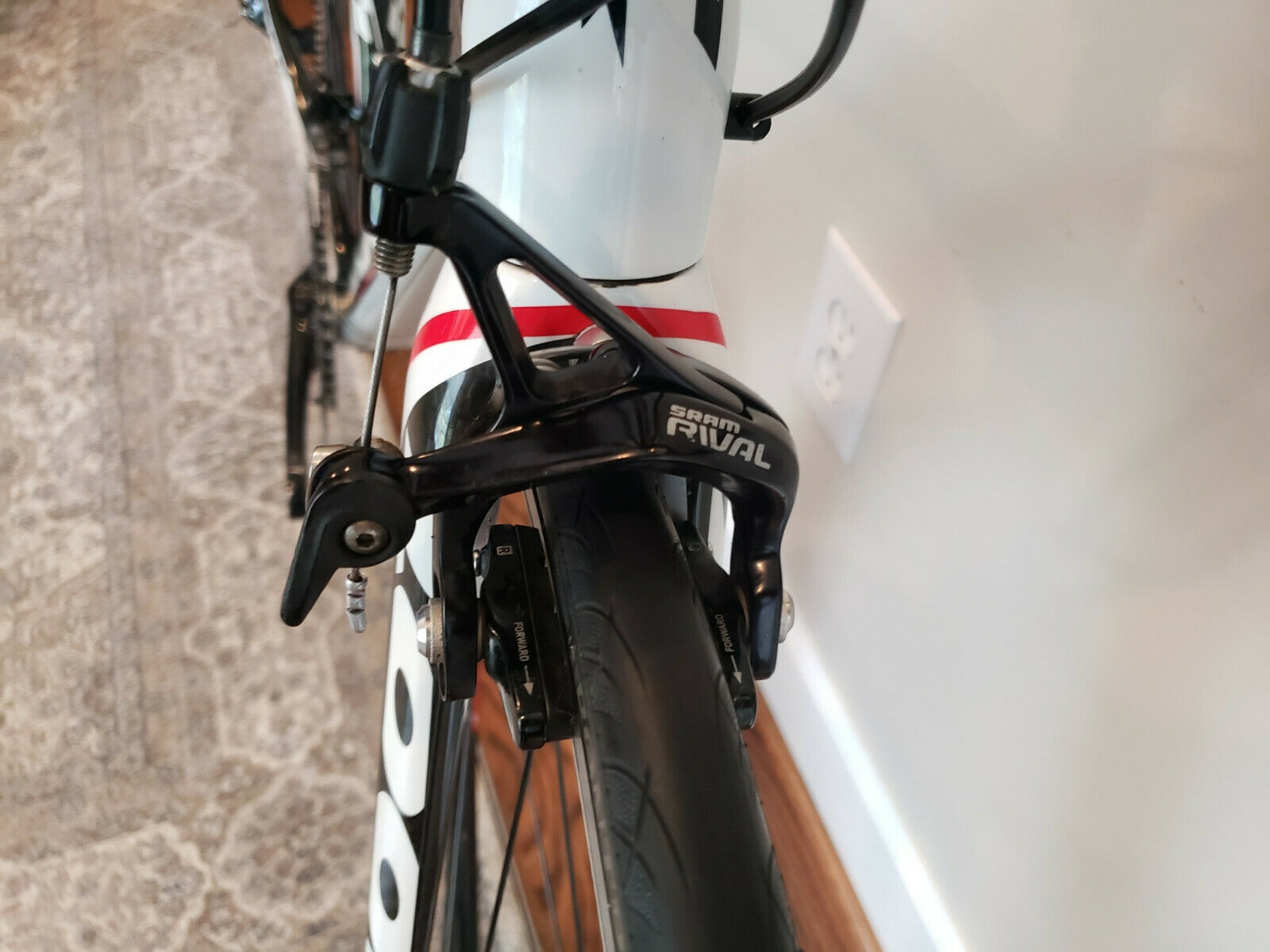 Look 566 Full Carbon Road Bike Medium M 55cm Sram Rival Fulcrum Wheelset White - Fresh Stock Dated December 2025