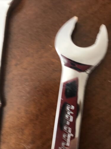 Snap-On 6 Pc Steak Knife Set w/ Wood Storage Block - Fresh Stock Dated January 2026