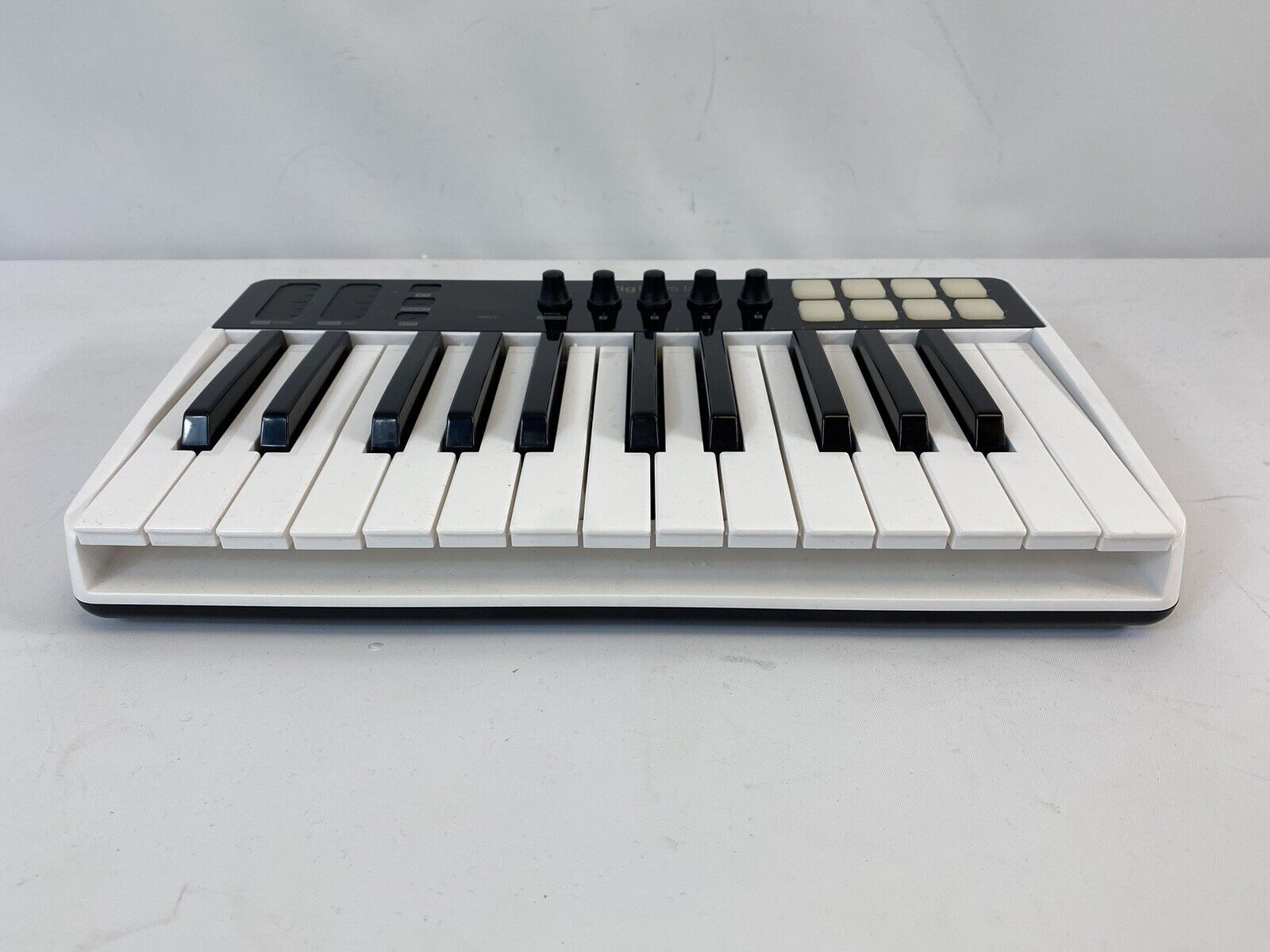 IK Multimedia iRig Keys I/O 25 Keyboard Controller - Fresh Stock Dated December 2025
