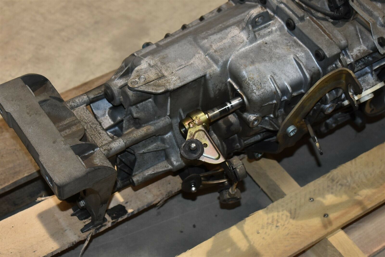 01-04 Porsche 986 Boxster 2.7L Manual Transmission Assembly Rwd 5 Speed Aa6741 - Fresh Stock Dated December 2025