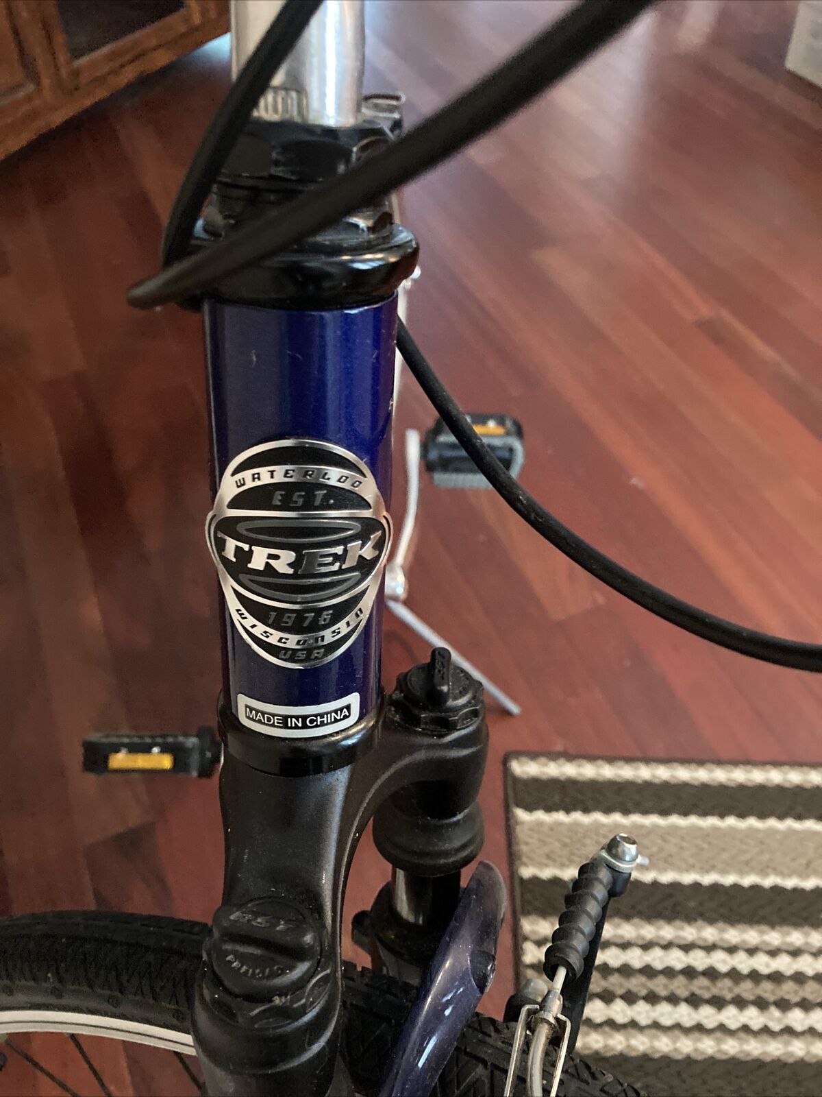 Trek 7300 Multitrack RST 17.5” Women’s Bike (Blue & Silver) - Fresh Stock Dated December 2025