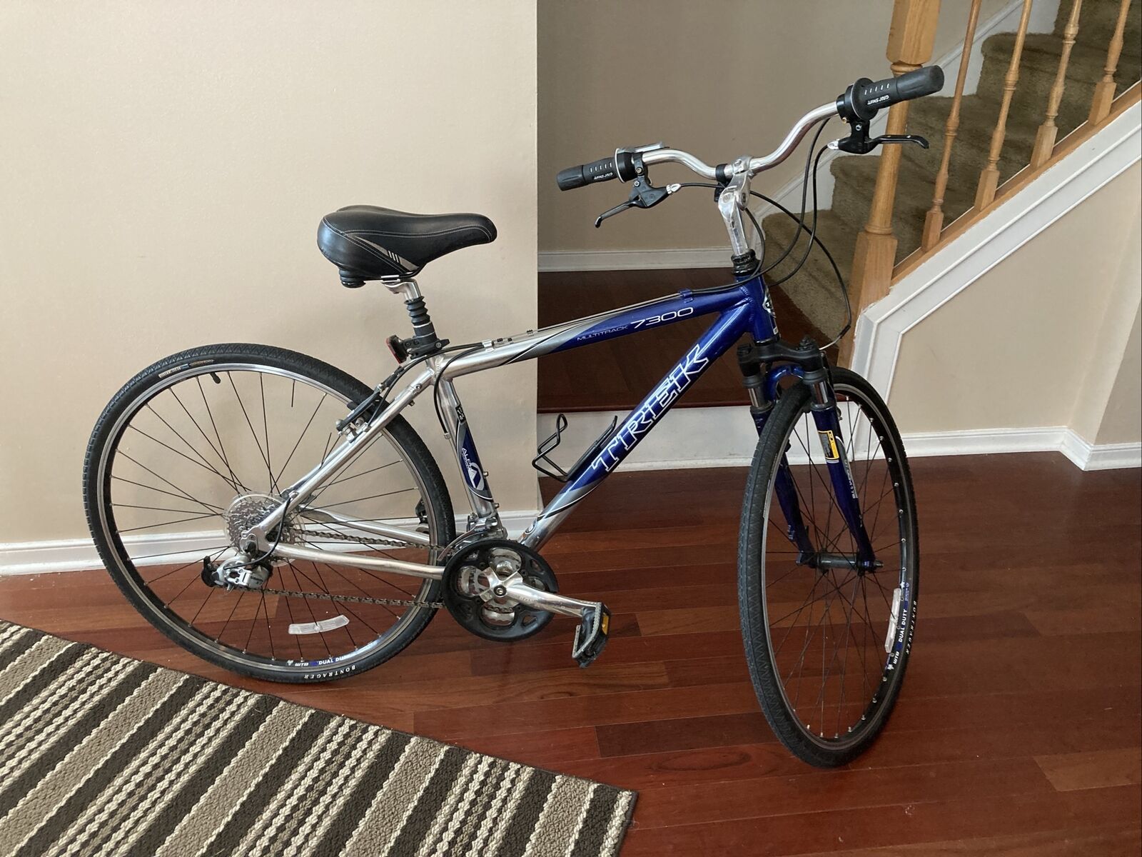 Trek 7300 Multitrack RST 17.5” Women’s Bike (Blue & Silver) - Fresh Stock Dated December 2025