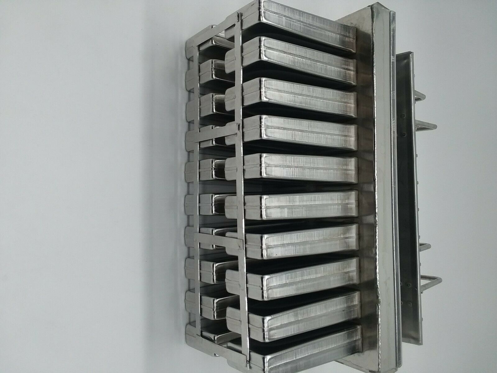 POPSICLE MOLD STAINLES STEEL 115 ml, 20 CAVITIES. MOLDE PARA PALETAS ARTESANALES - Fresh Stock Dated February 2026