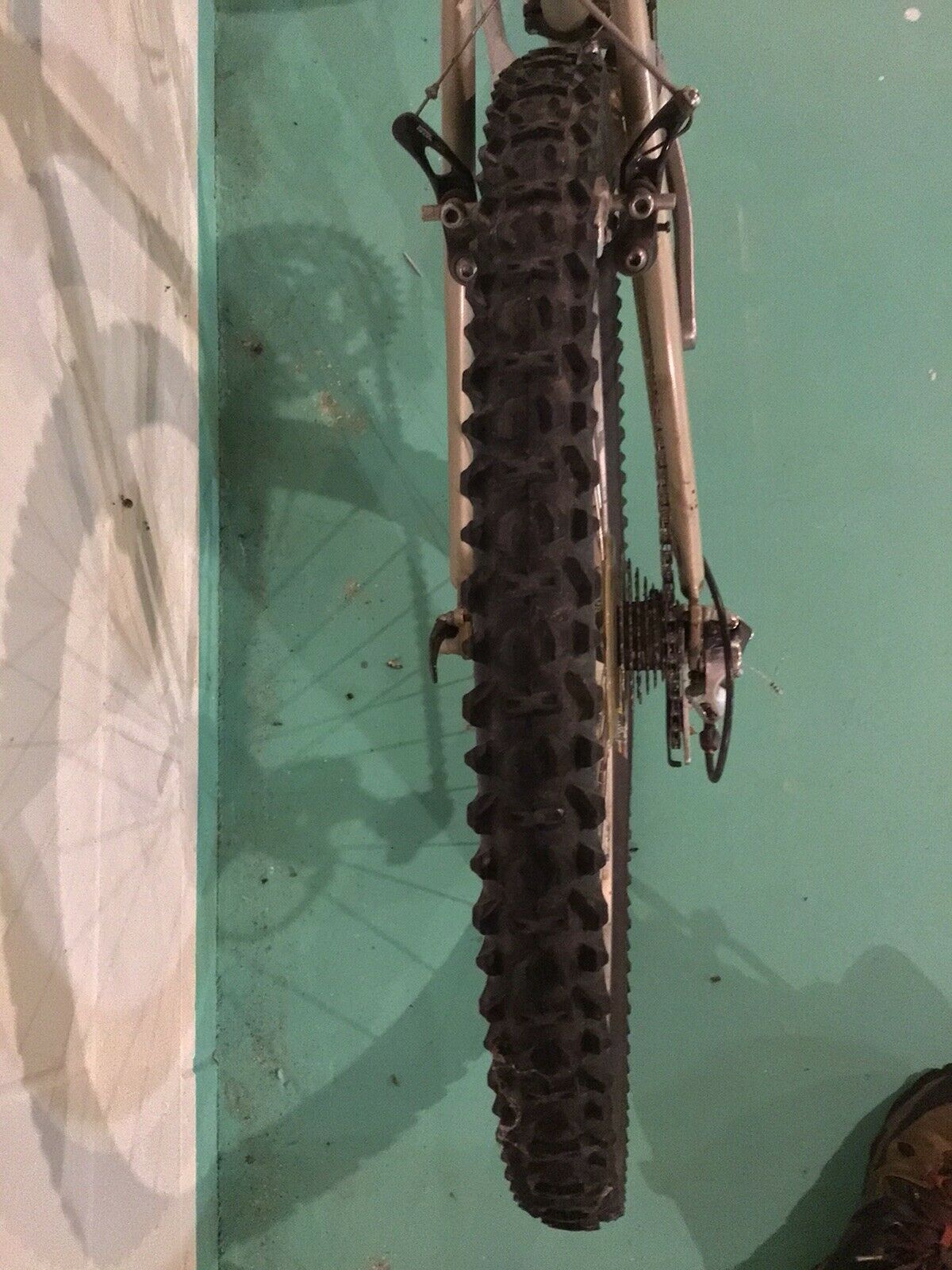 SPECIALIZED STUMPJUMPER FS MTB, 1995, FRONT SUSPENSION, 16 inch, 24 SPEED - Fresh Stock Dated December 2025