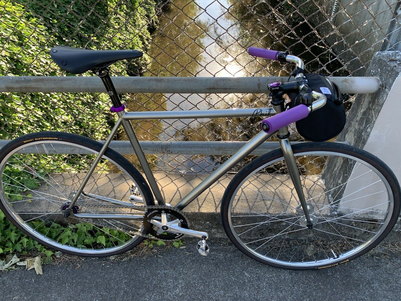 Pake Rum Runner 53cm Brooks Miche - Fresh Stock Dated December 2025