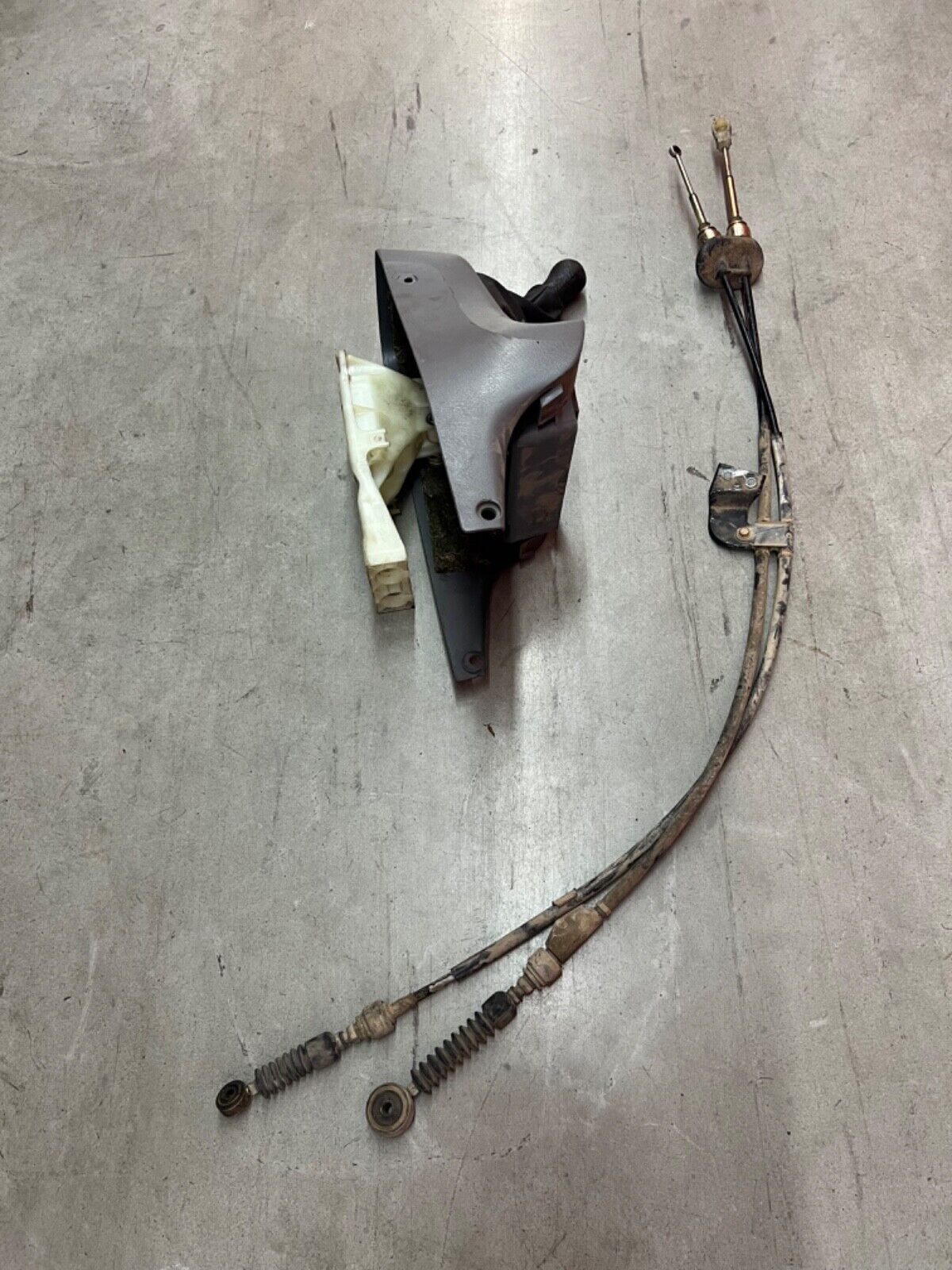 1997-2001 Honda Crv awd 5 speed manual shifter and cables rd1 b20 - Fresh Stock Dated December 2025