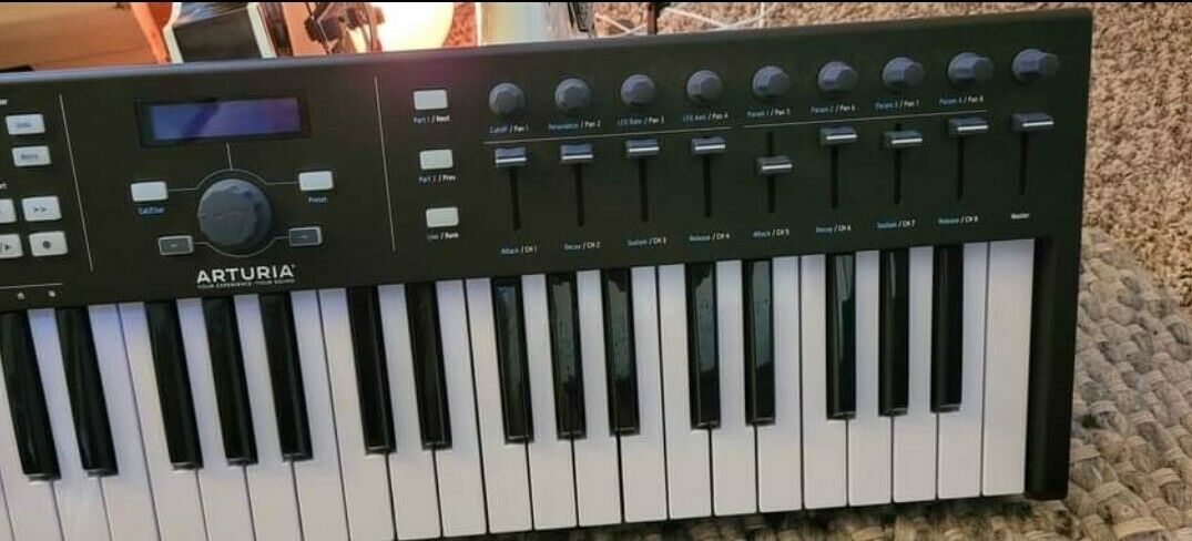 arturia keylab essential 49 - Fresh Stock Dated December 2025
