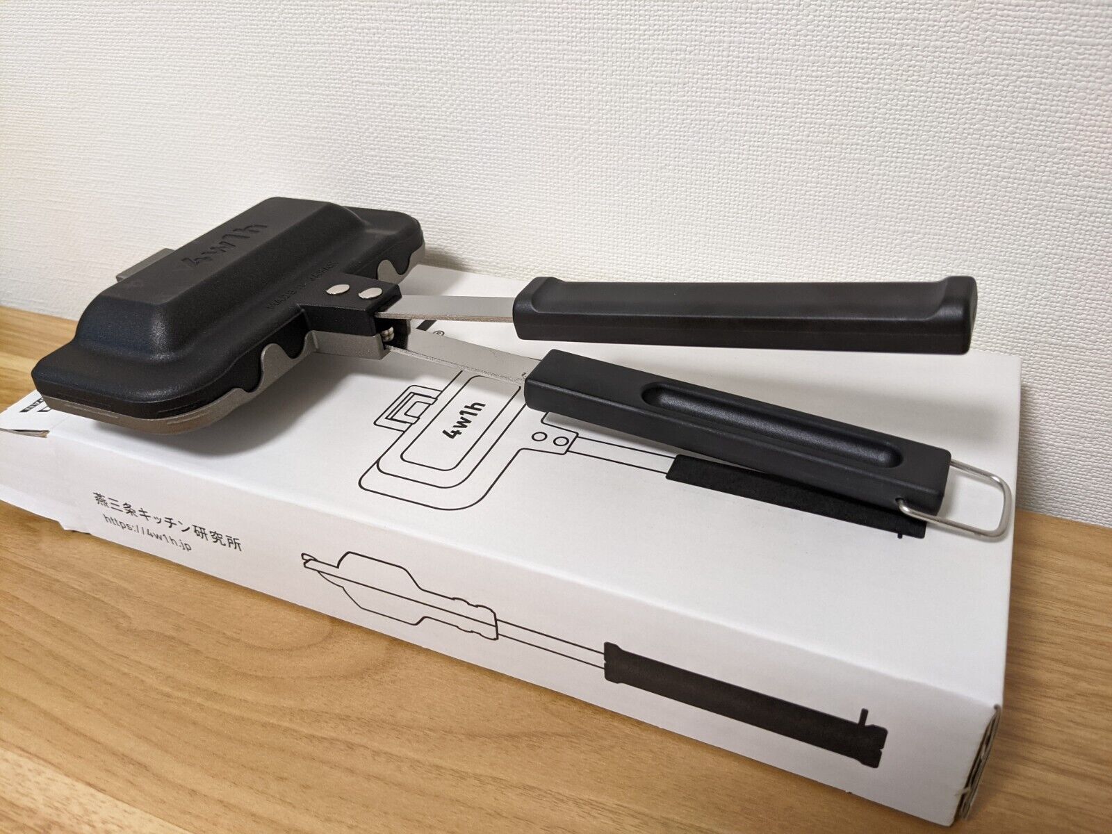 4W1H Hot Sand Solo Hot Sandwich Toaster Tsubame Sanjo Kitchen NEW JAPAN - Fresh Stock Dated February 2026