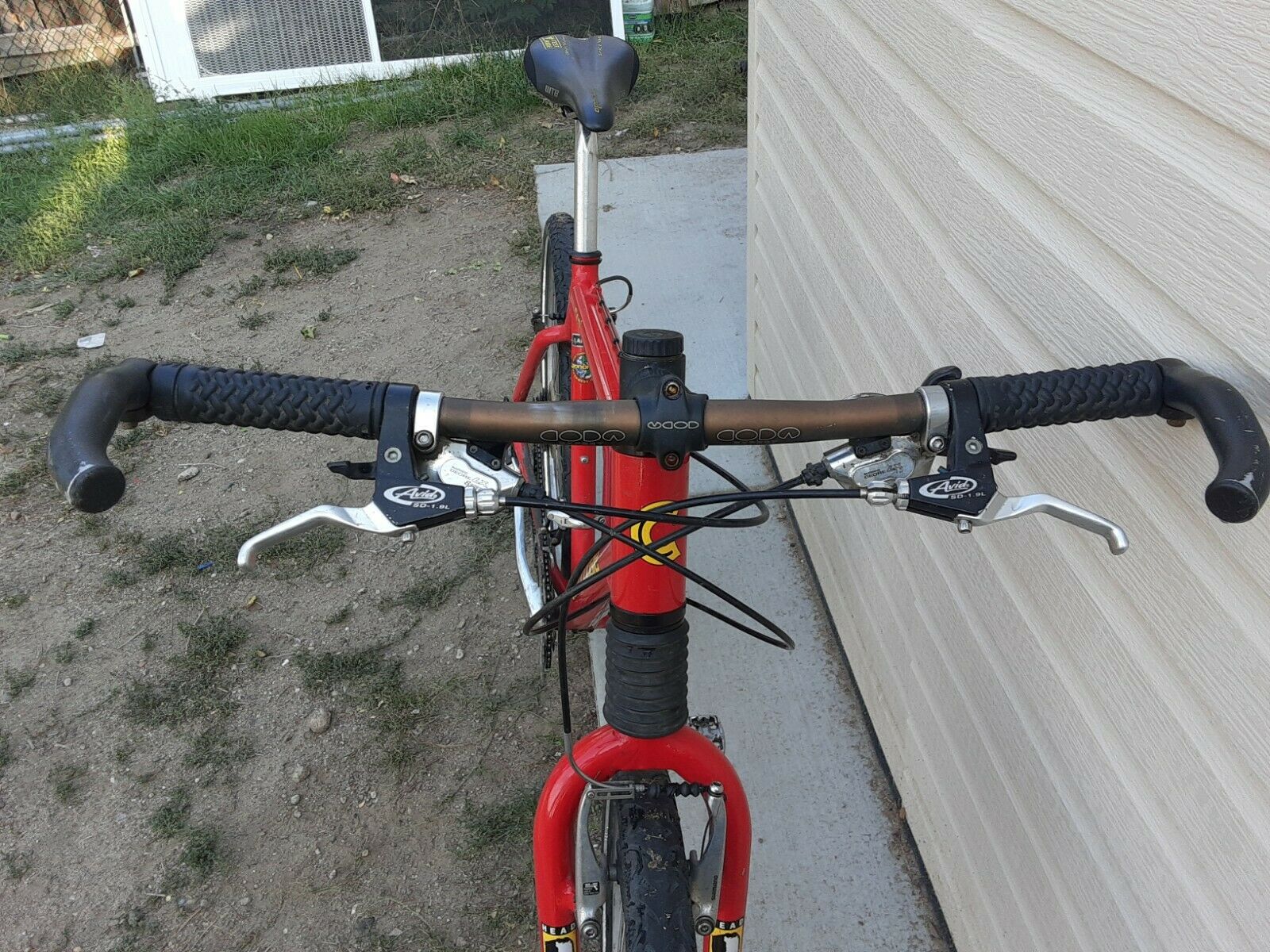 Cannondale F1000 Caad3 Design, Red, Fatty Headshok D lockout. Large (18 inch) - Fresh Stock Dated December 2025