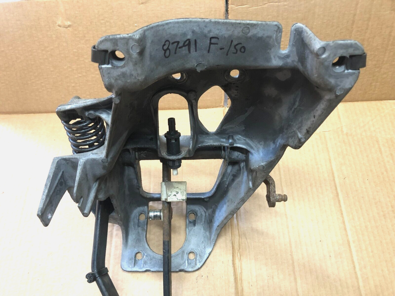 87-91 Ford F-150 - 5 speed manual CLUTCH + BRAKE PEDAL pedals - M5od-R2 / ZF-5 - Fresh Stock Dated December 2025