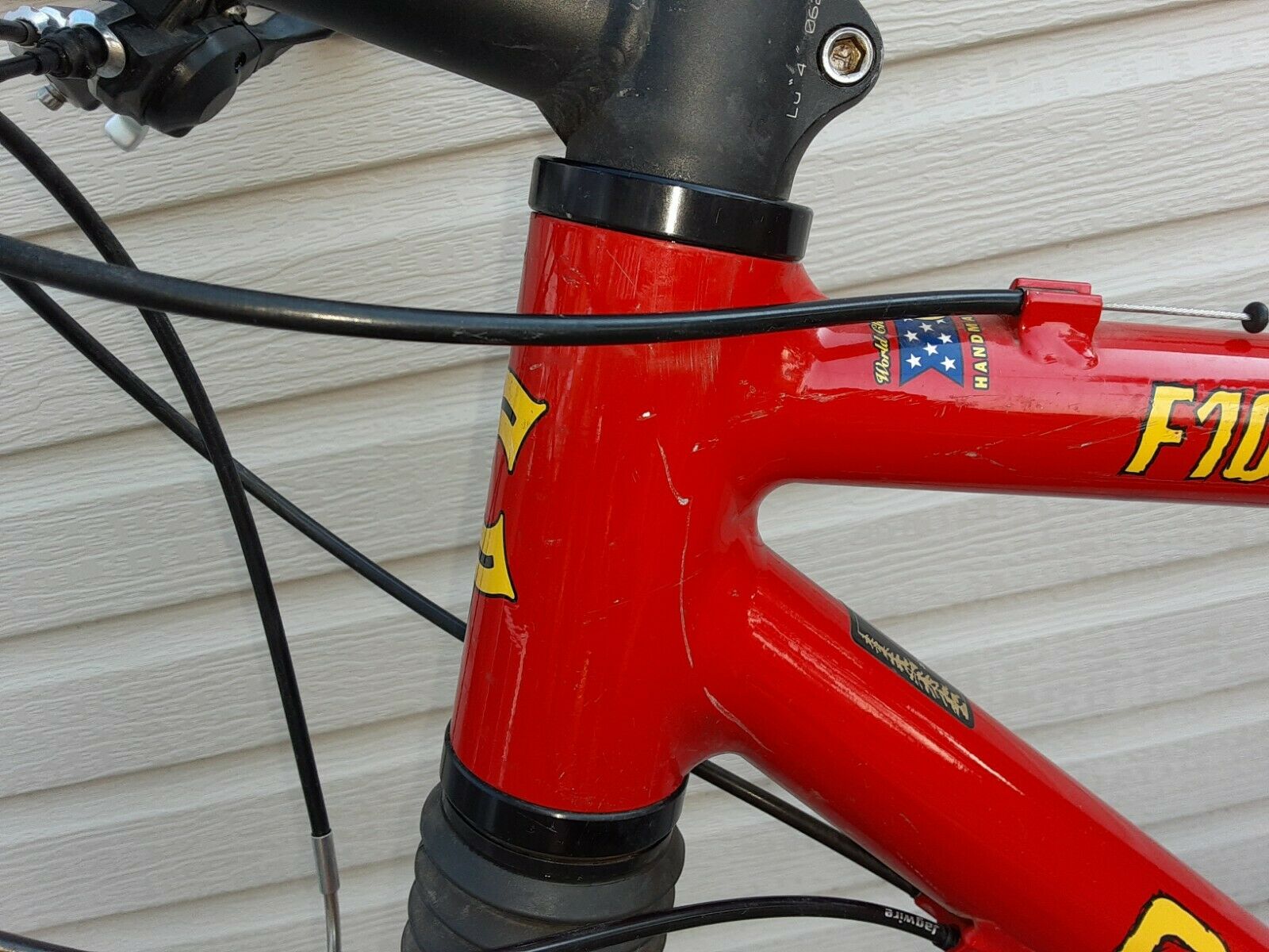 Cannondale F1000 Caad3 Design, Red, Fatty Headshok D lockout. Large (18 inch) - Fresh Stock Dated December 2025