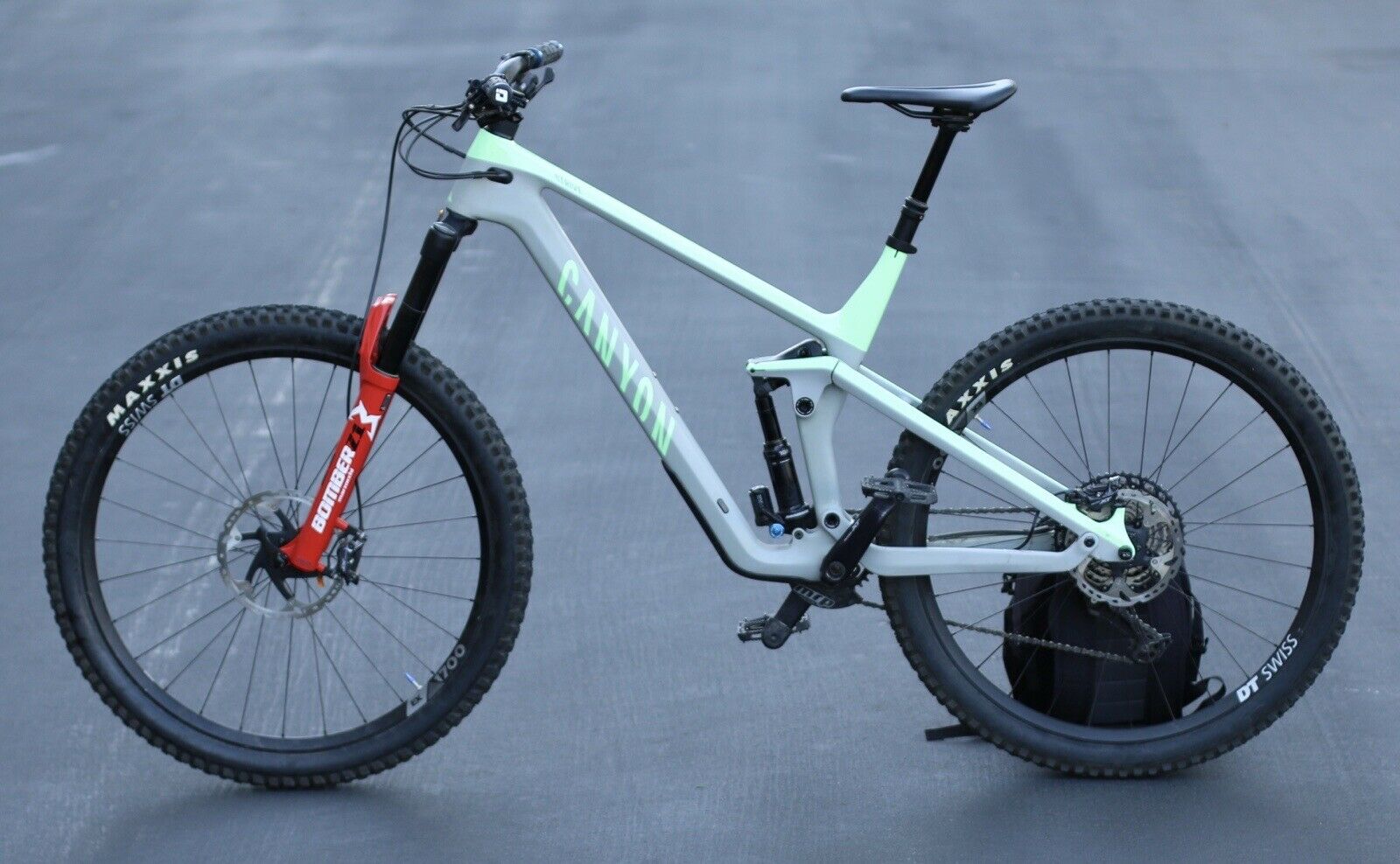 2021 Canyon Strive CF 8 Mountain Bike - XL - Full Carbon - Fresh Stock Dated December 2025