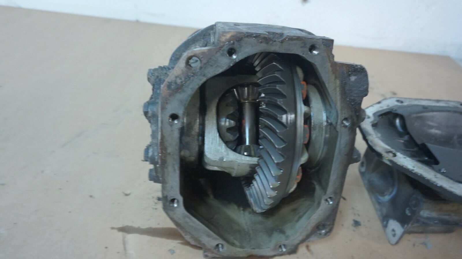 1972 MERCEDES  350SL  R107  V8  3.5L  EURO  , REAR  END 3.46 RATIO , - Fresh Stock Dated December 2025