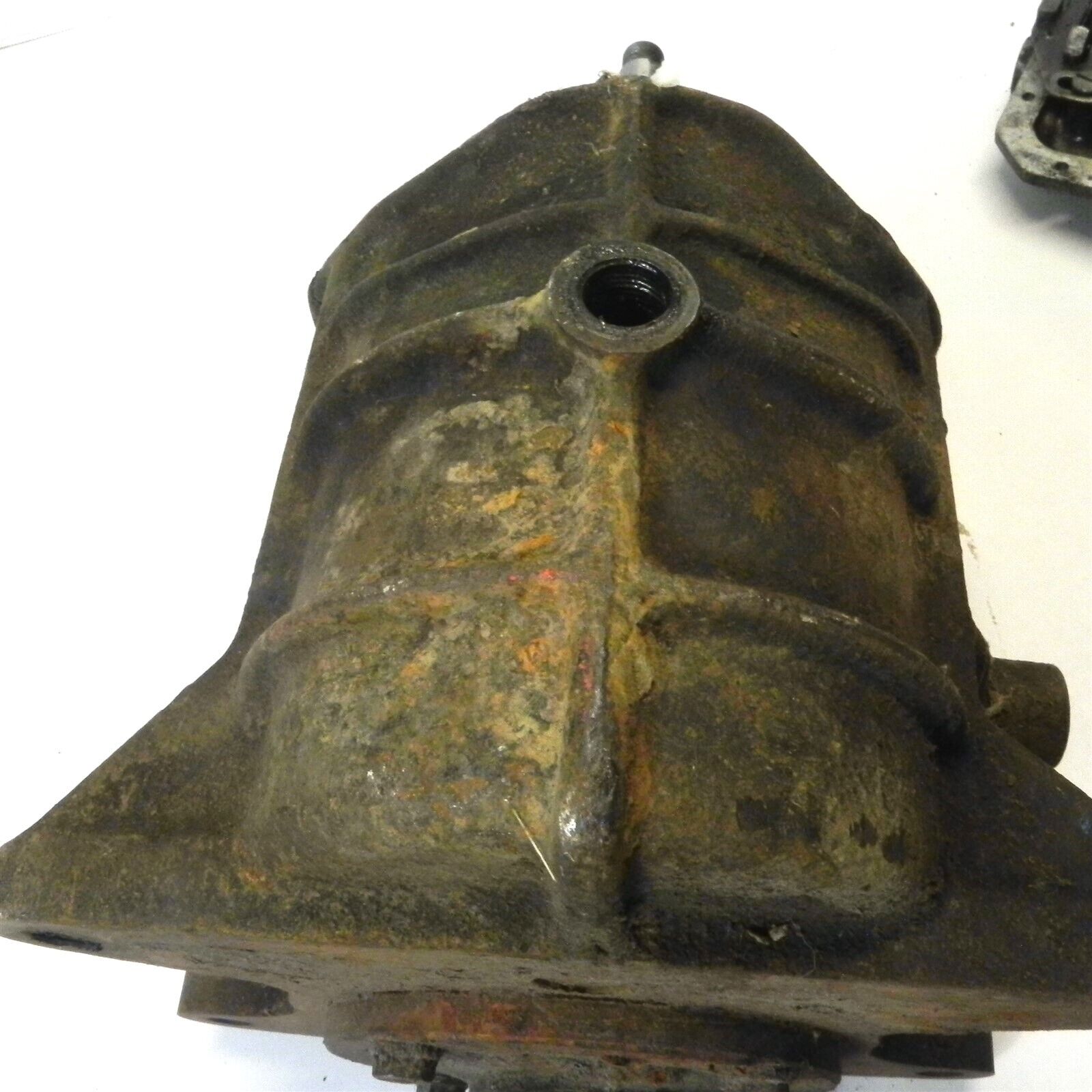 FJ 40 TOYOTA LAND CRUISER TRANSMISSION CORE LOOKS NICE SOLD AS IS CORE VINTAGE - Fresh Stock Dated January 2026