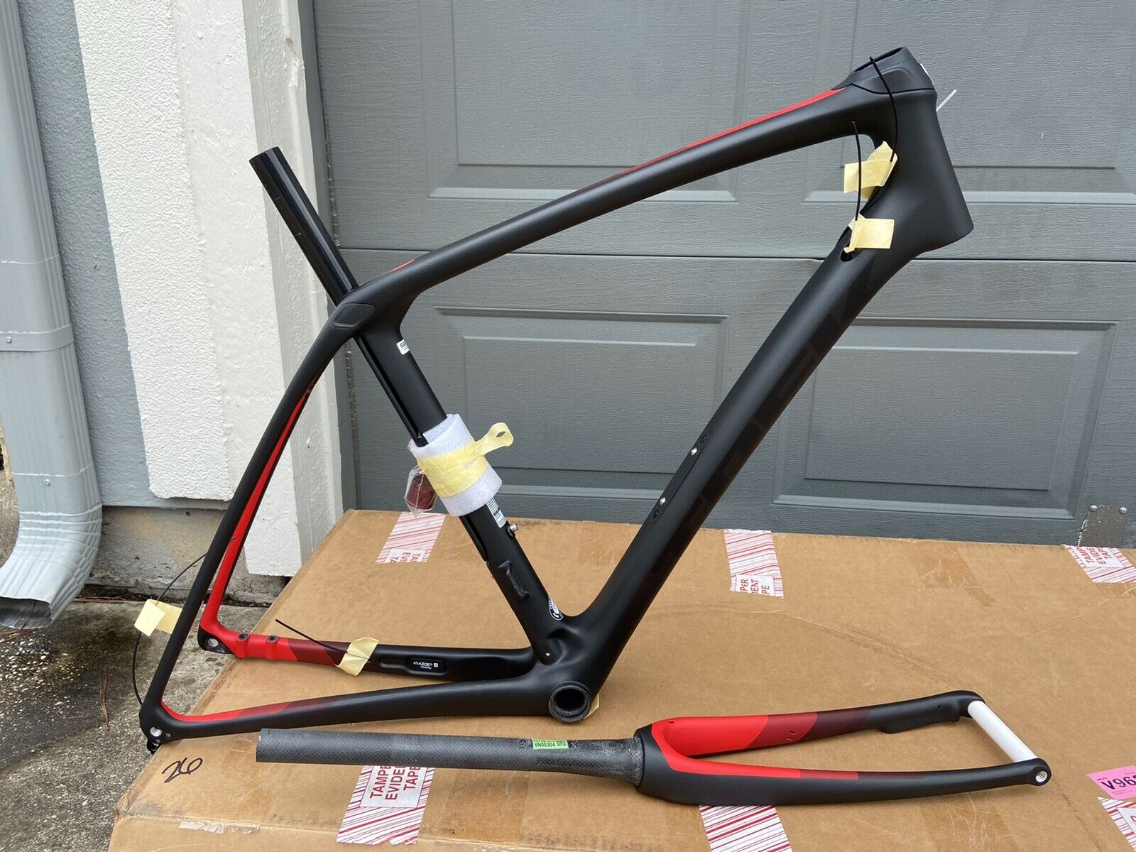 Trek Domane SLR Road Bike Frameset 56cm Carbon Black Disc Brake - Fresh Stock Dated December 2025