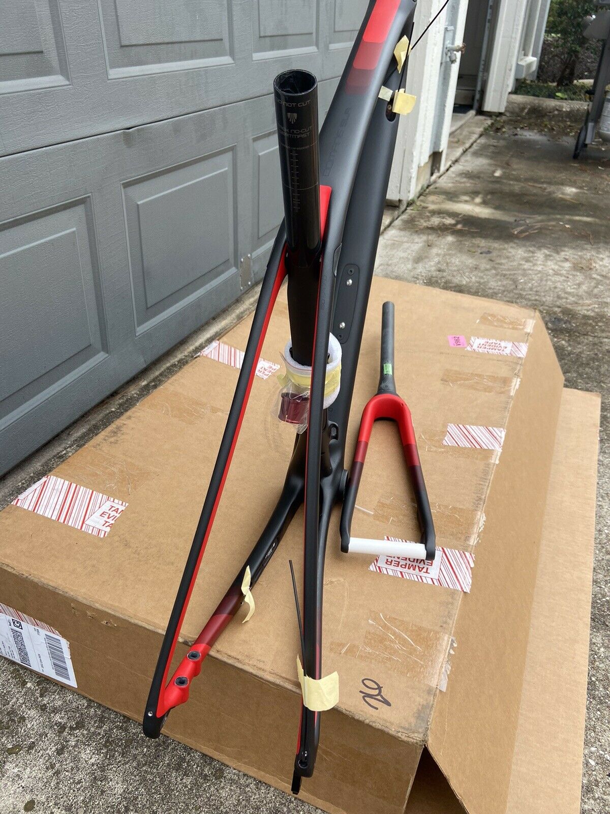 Trek Domane SLR Road Bike Frameset 56cm Carbon Black Disc Brake - Fresh Stock Dated December 2025