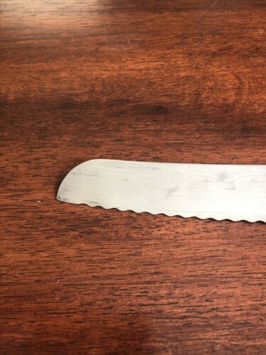 Shun Damascus Bread Knife DM-0705 - Fresh Stock Dated January 2026