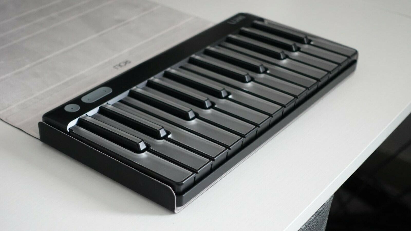 ROLI Lumi Keys Studio Edition 4D Bluetooth Keyboard w/ ROLI Snapcase Black - Fresh Stock Dated December 2025