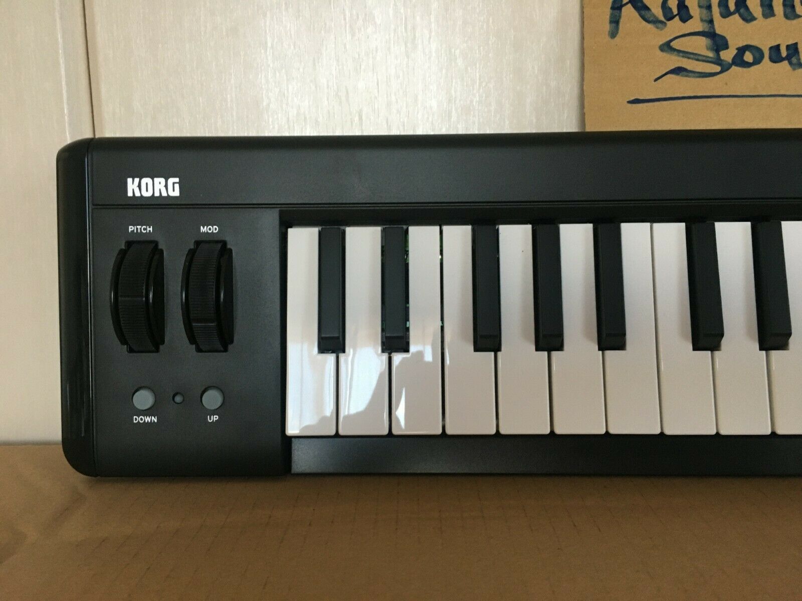 Korg MICROKEY2-37 MIDI USB Keyboard Piano Controller TESTED WORK free shipping - Fresh Stock Dated December 2025