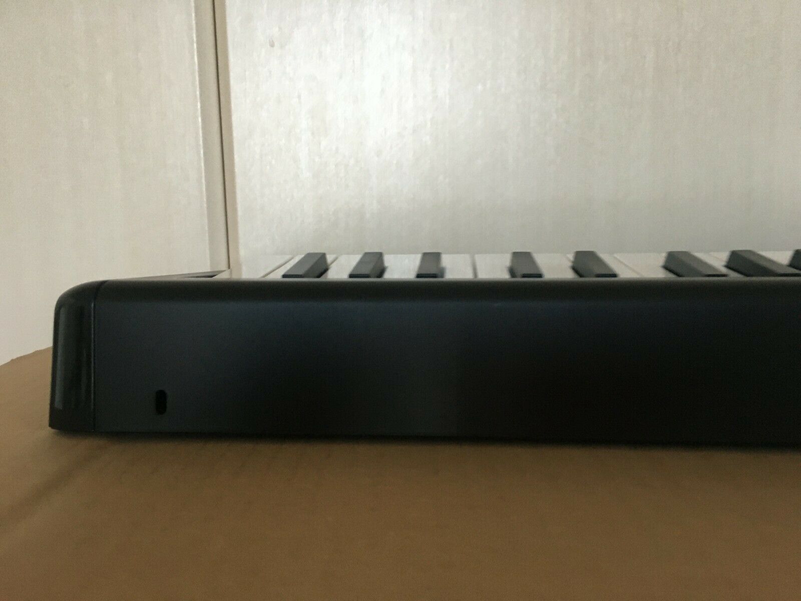 Korg MICROKEY2-37 MIDI USB Keyboard Piano Controller TESTED WORK free shipping - Fresh Stock Dated December 2025