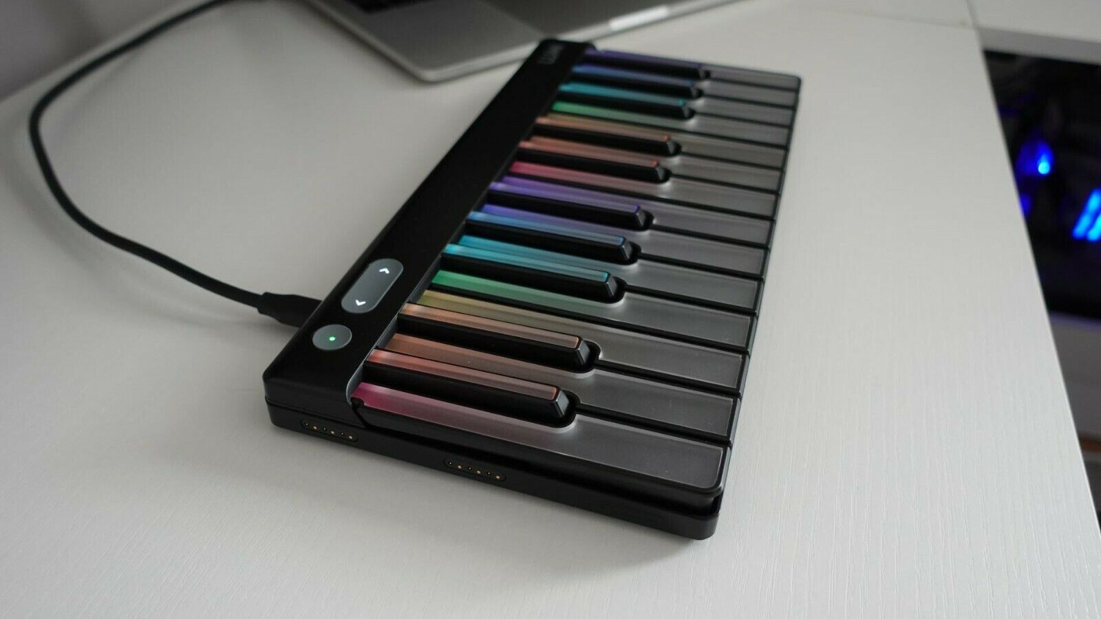 ROLI Lumi Keys Studio Edition 4D Bluetooth Keyboard w/ ROLI Snapcase Black - Fresh Stock Dated December 2025