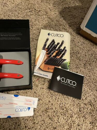 Cutco 1768 Spatula Spreader and 1766 Santoku Knife Red Handle Promo Set - Fresh Stock Dated January 2026