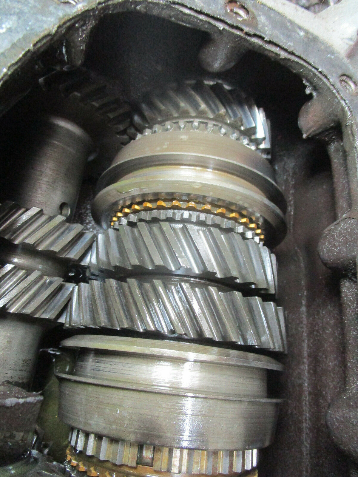 1957-1962 CHEVROLET CORVETTE IMPALA BELAIR PONTIAC 4 SPEED TRANSMISSION T10 409 - Fresh Stock Dated December 2025