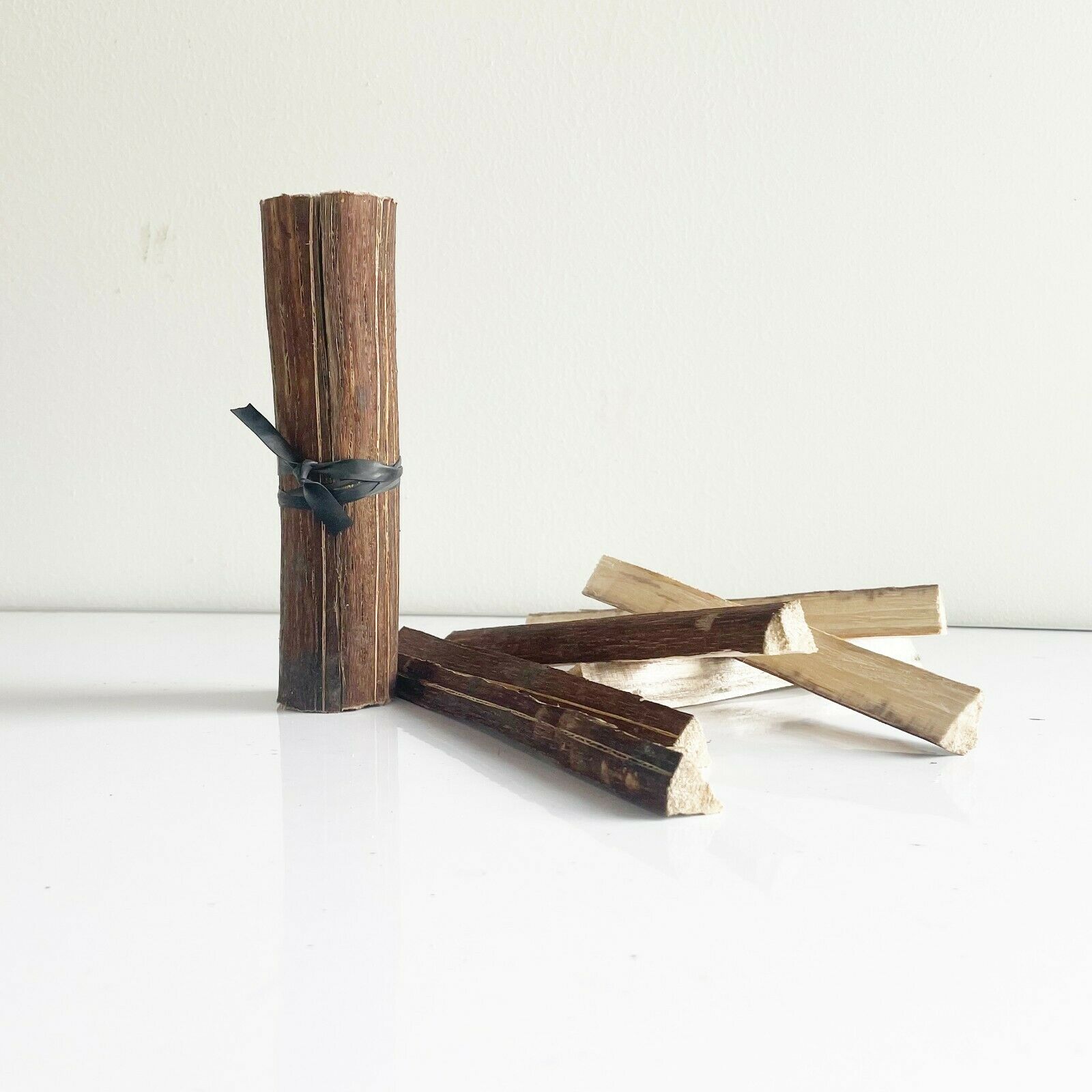 Ceylon Cinnamon  Firewood High Quality Pure Natural NEW - Fresh Stock Dated December 2025