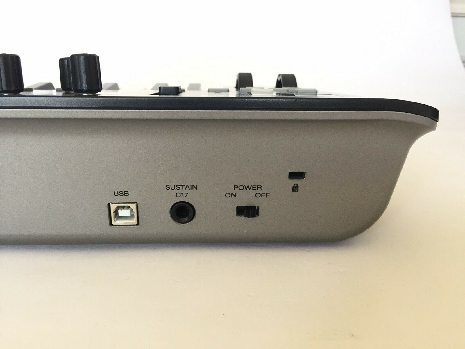 M-Audio Oxygen 25 - USB MIDI Keyboard Controller Excellent! - Fresh Stock Dated December 2025