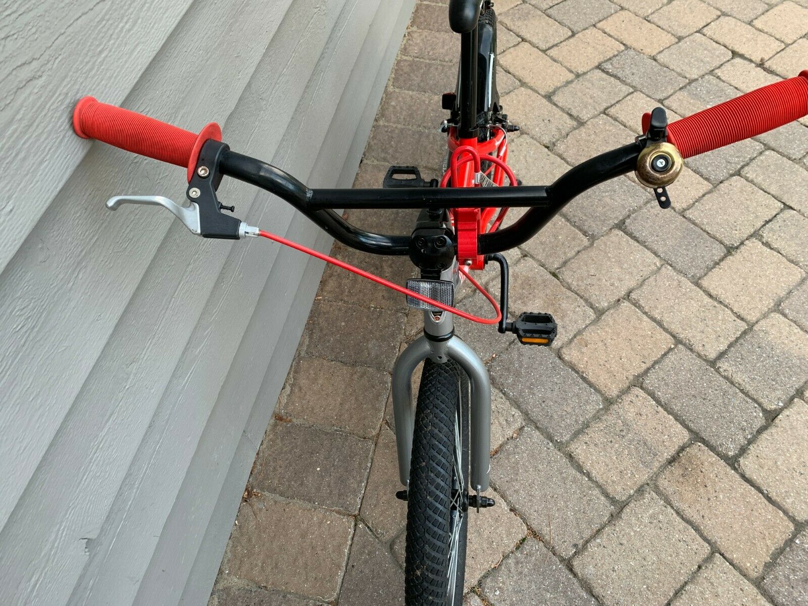 Local pick up Schwinn Signature Aerostar 2015 Kids Bike Metallic Red Silver - Fresh Stock Dated January 2026