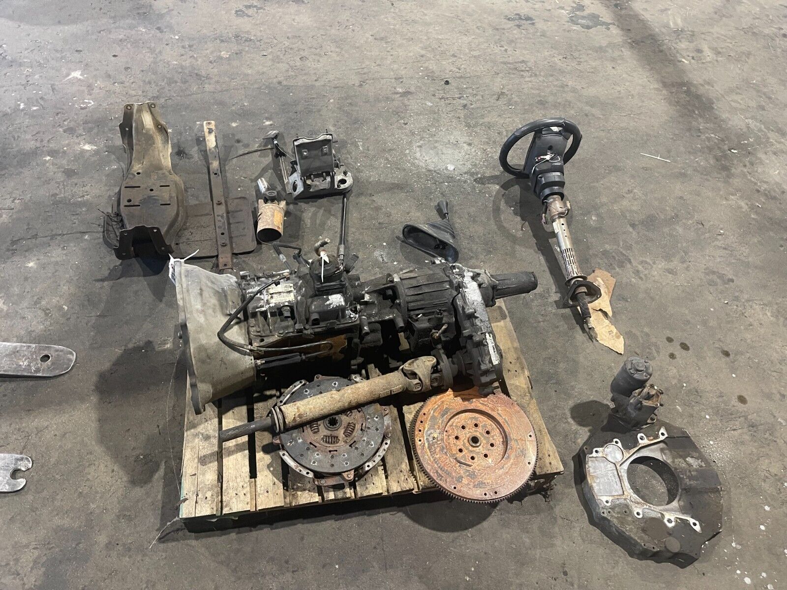 1998-2002 Dodge Ram 3500 5.9L Cummins 24 manual transmission conversion  av51820 - Fresh Stock Dated December 2025