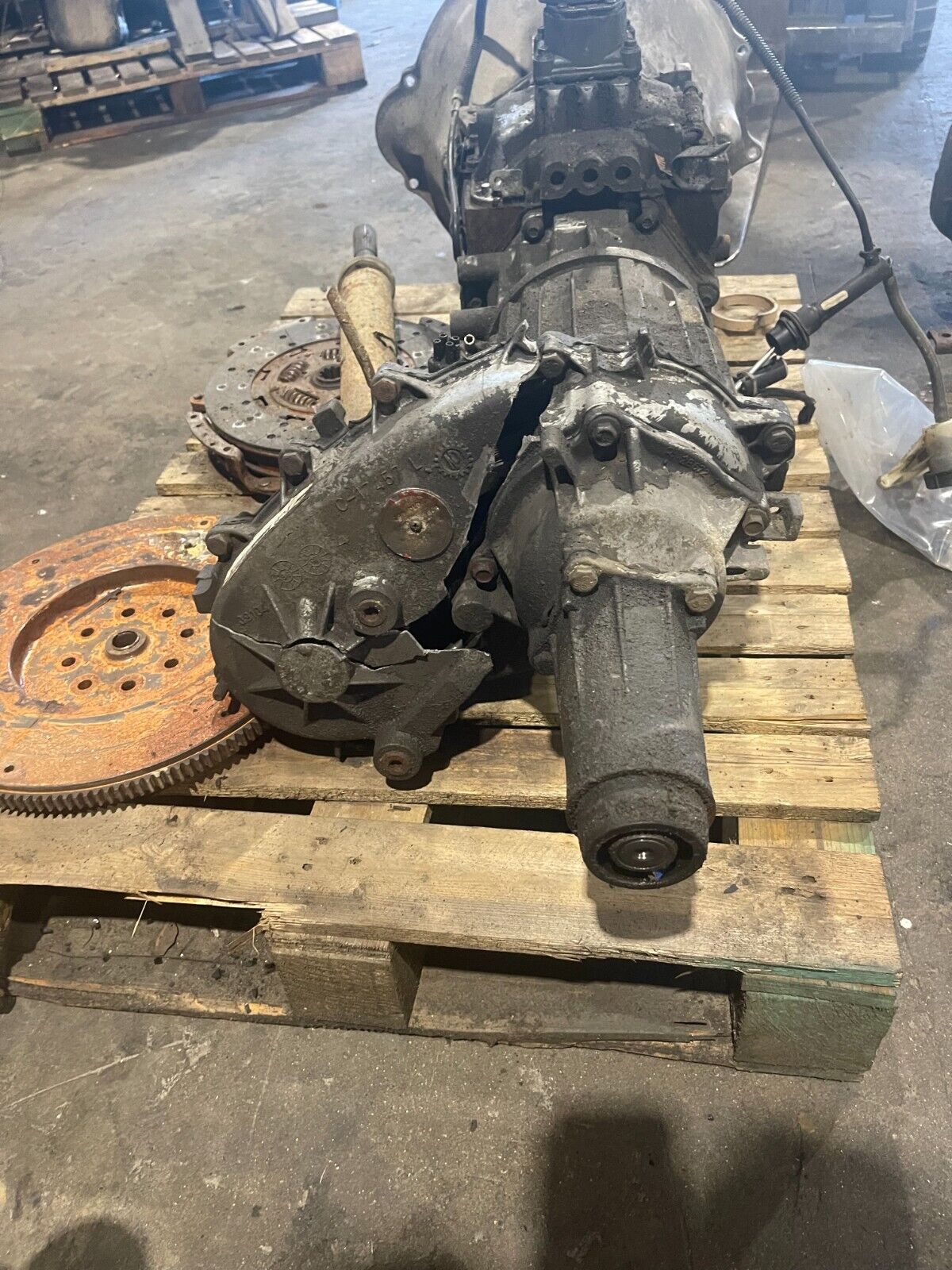 1998-2002 Dodge Ram 3500 5.9L Cummins 24 manual transmission conversion  av51820 - Fresh Stock Dated December 2025