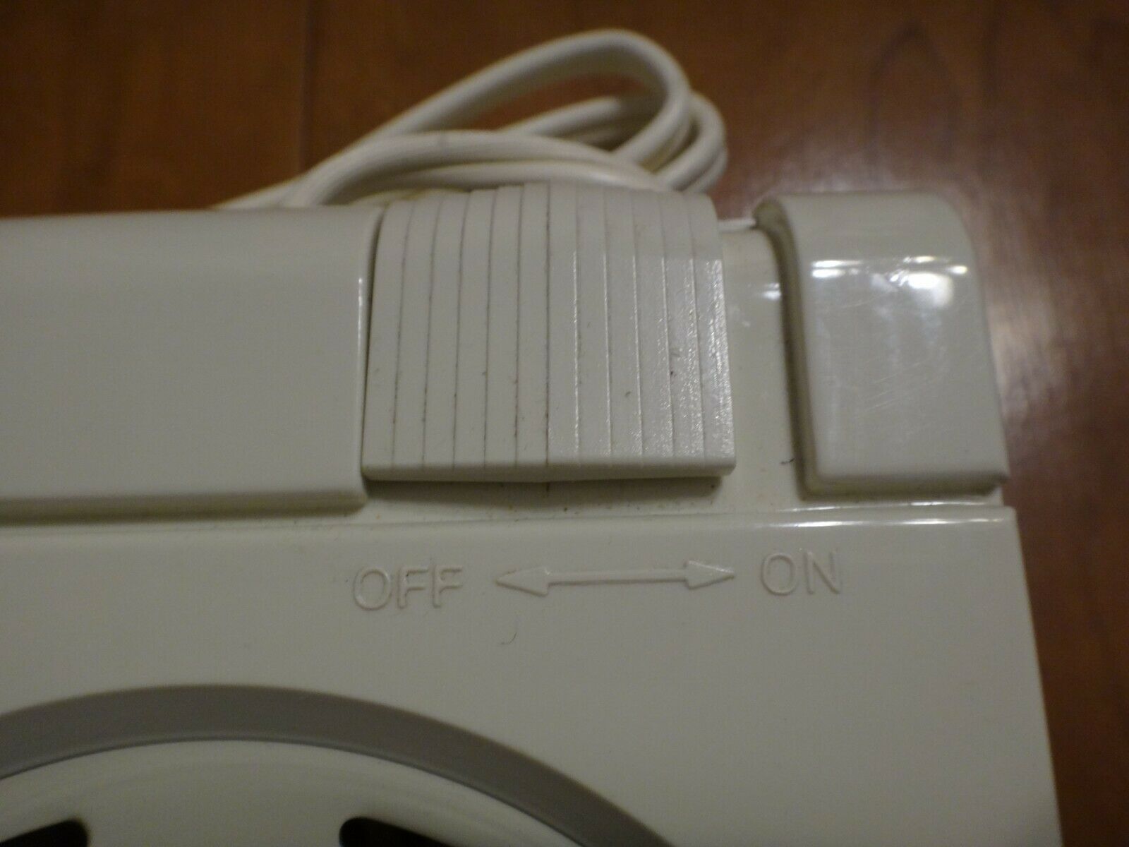 Vintage DAZEY Model DFF-10 Coffee Beverage Warmer 18 Watts - Fresh Stock Dated February 2026